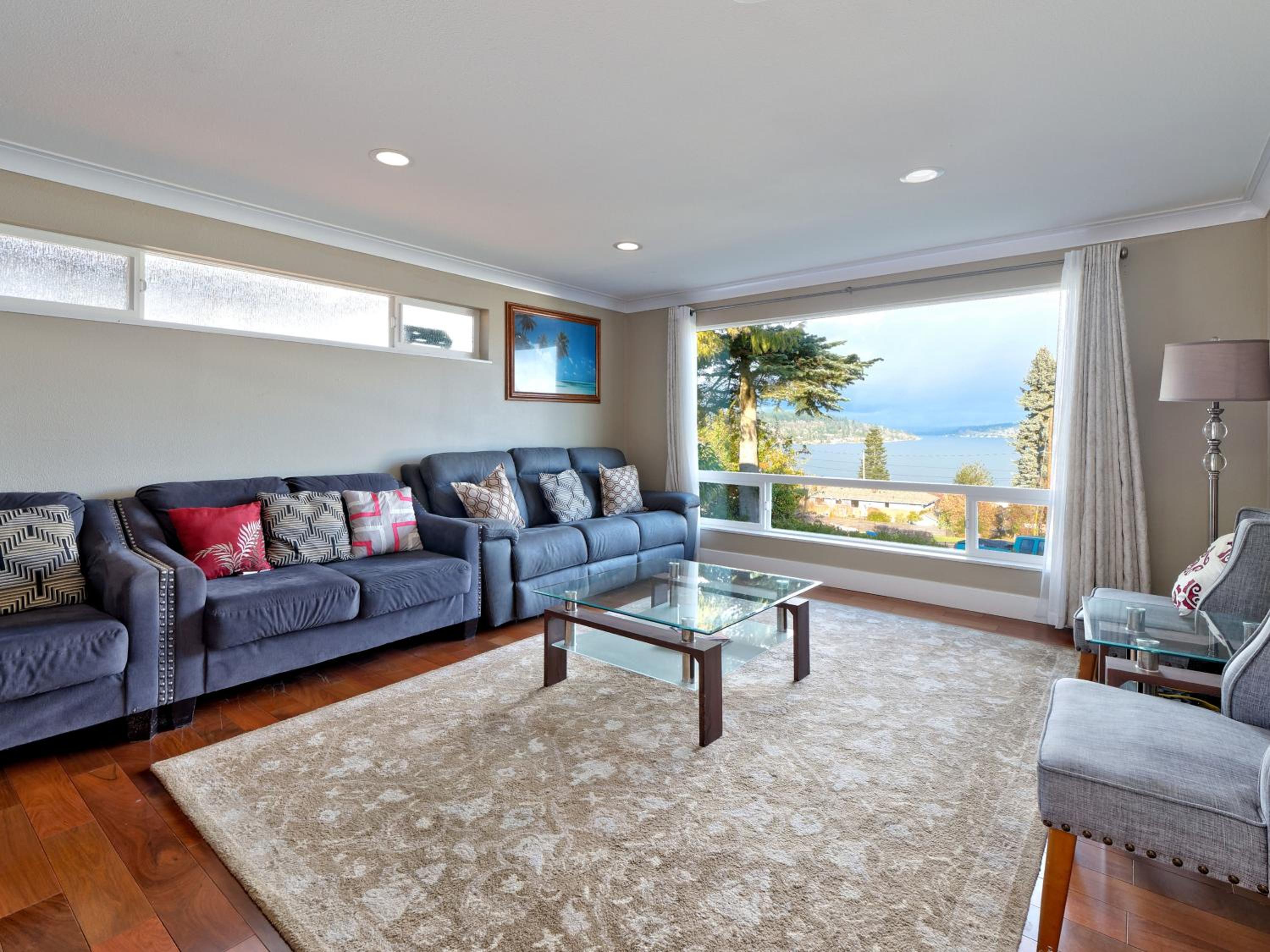 Mid-Century Seattle Home w/ Lakefront Views! view 5