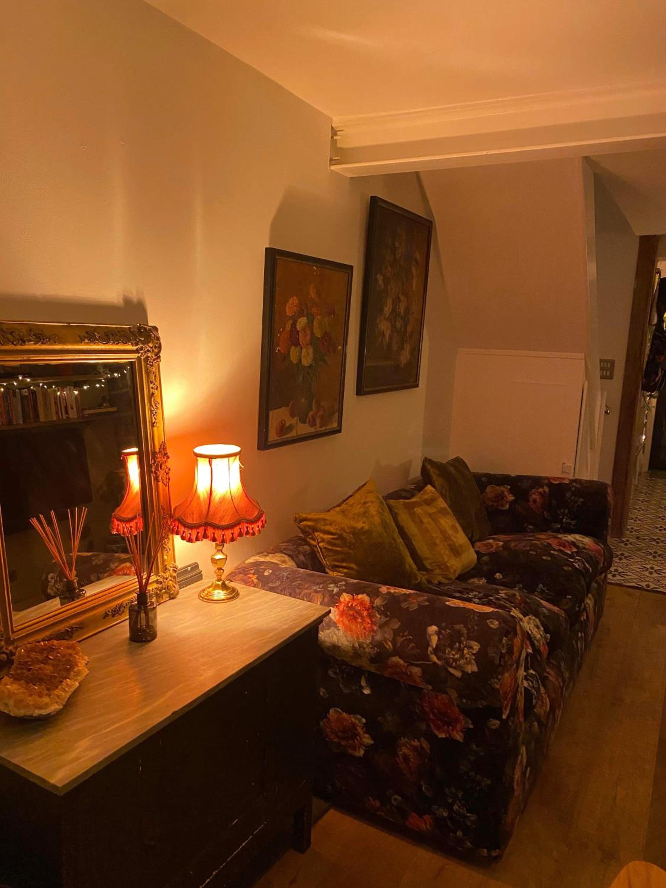 Stylish & Cosy Boutique Townhouse 1 bedroom, 1 sofa bed - sleeps 4