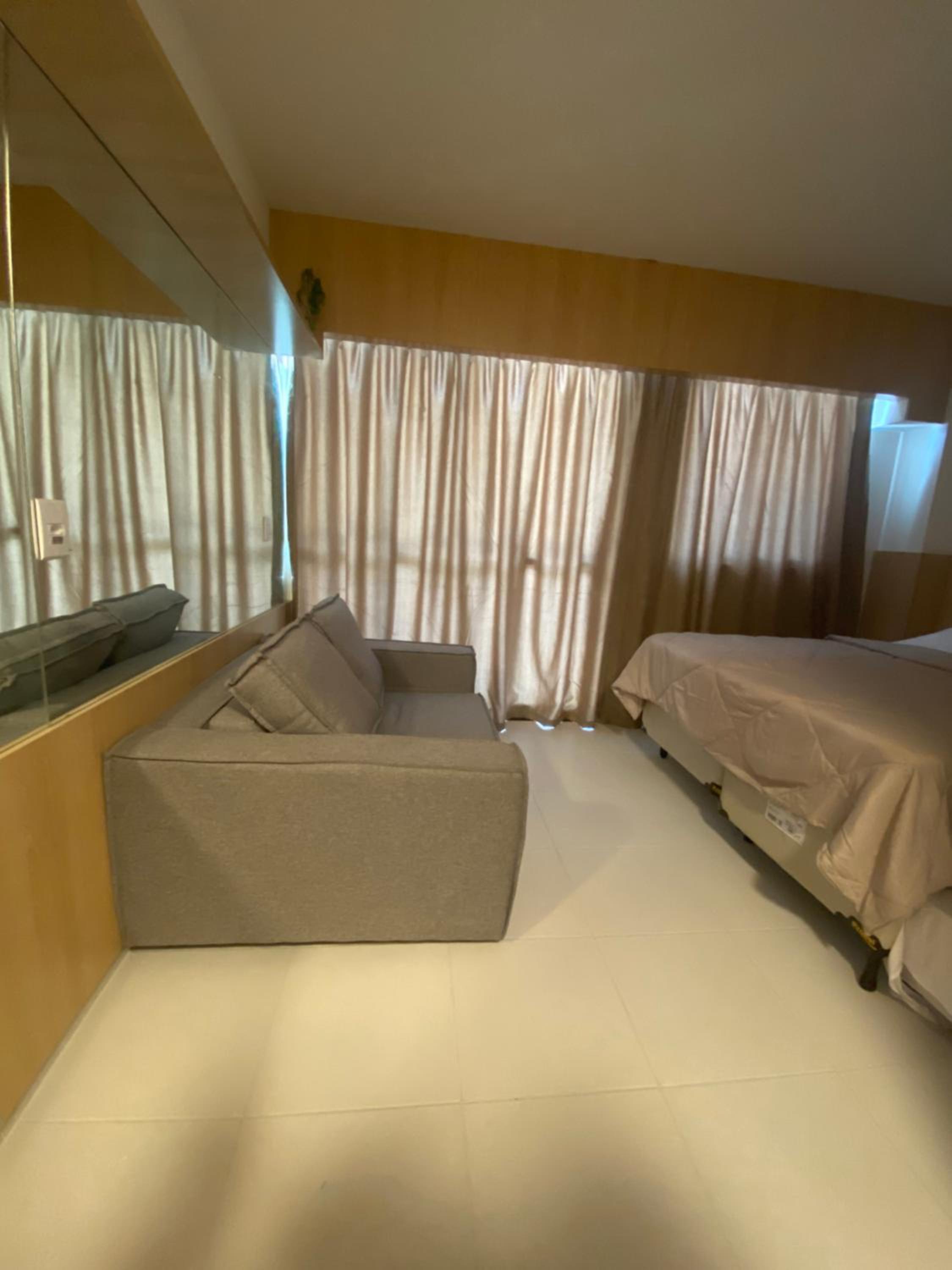 Makia Flats Muro Alto