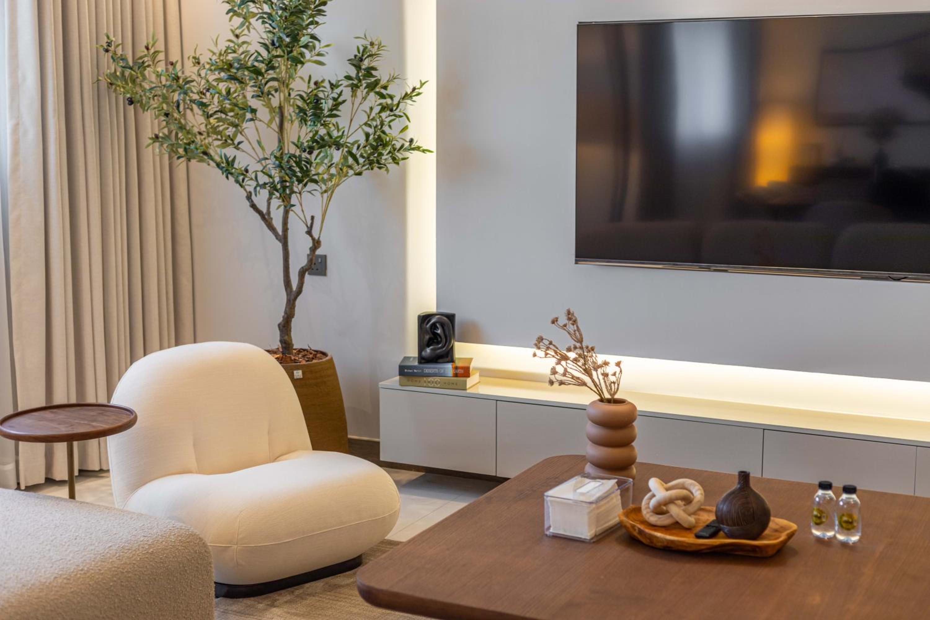 Al Yasmin Apartment