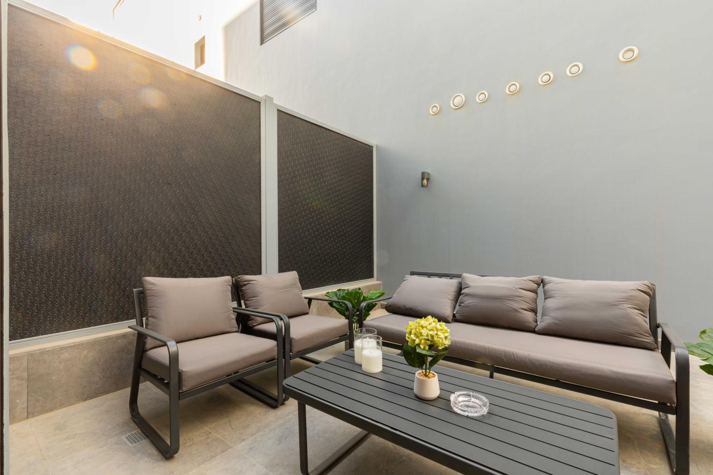 Al Yasmin Apartment
