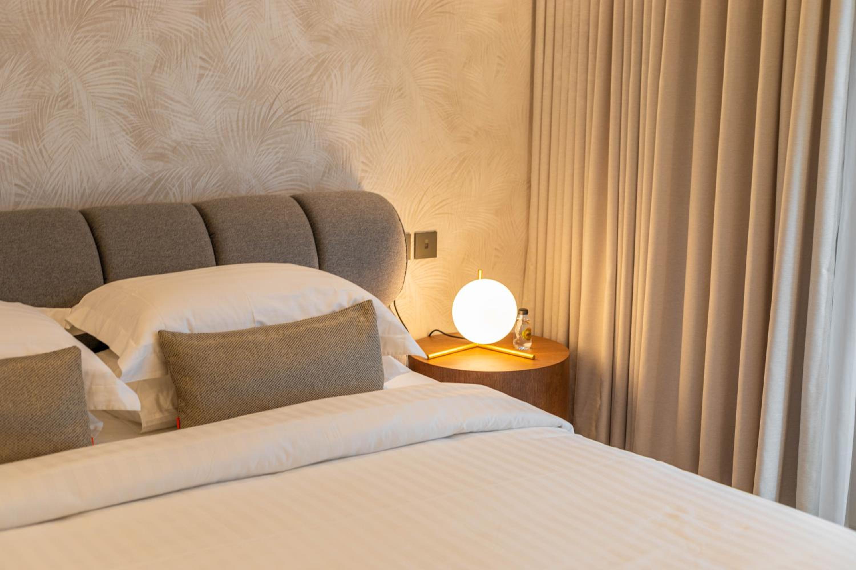 Al Yasmin Apartment