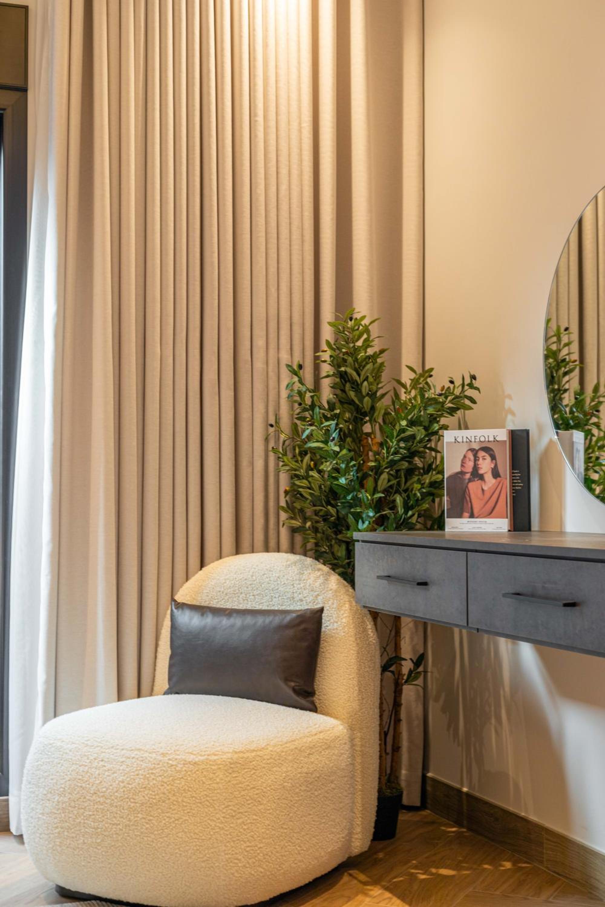 Al Yasmin Apartment