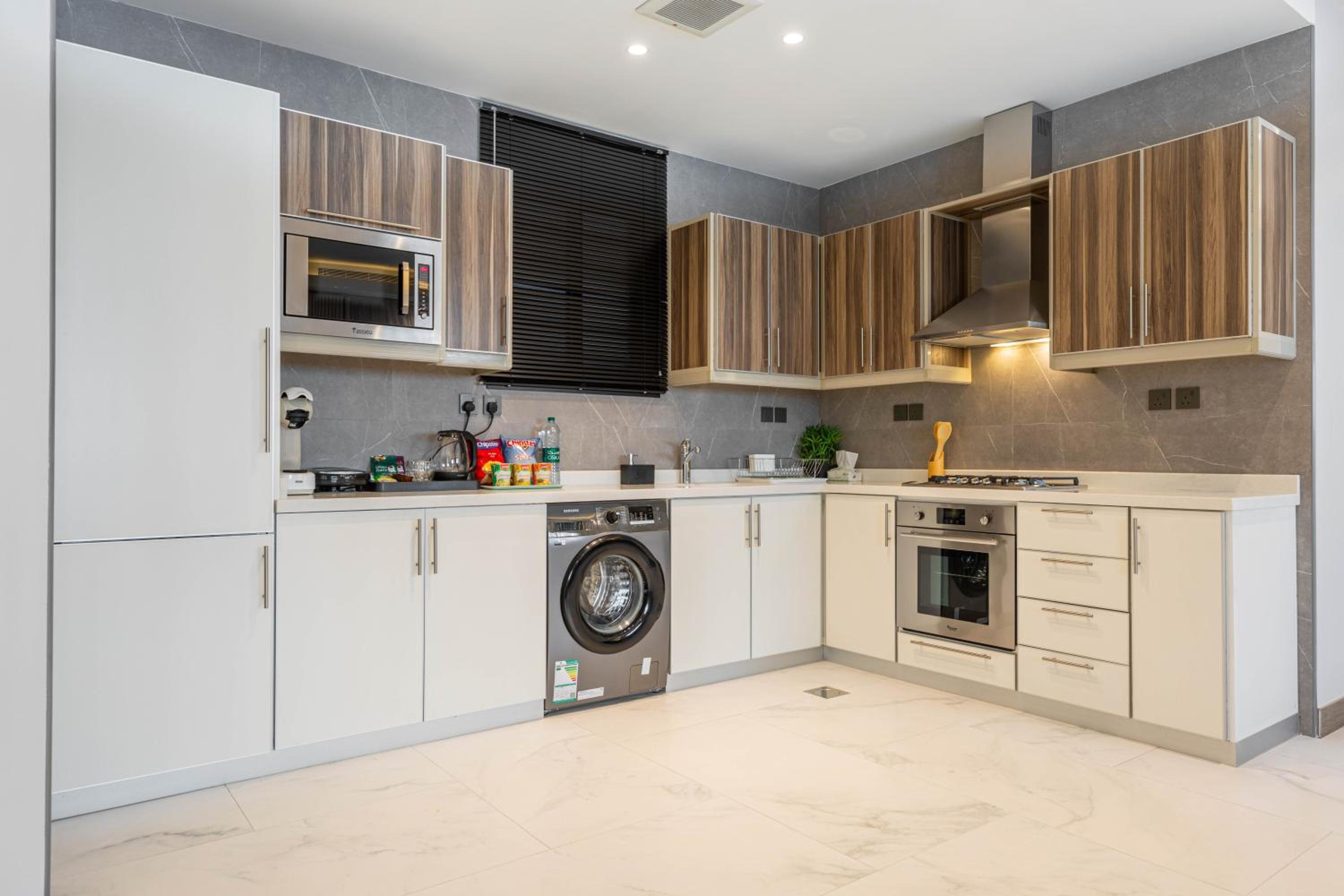 Al Yasmin Apartment