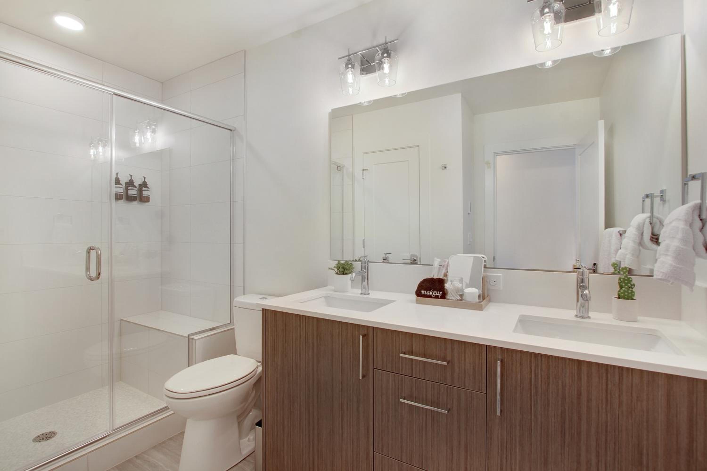 Gorgeous NEW Townhome on Capitol Hill, Close to Everything! view 3
