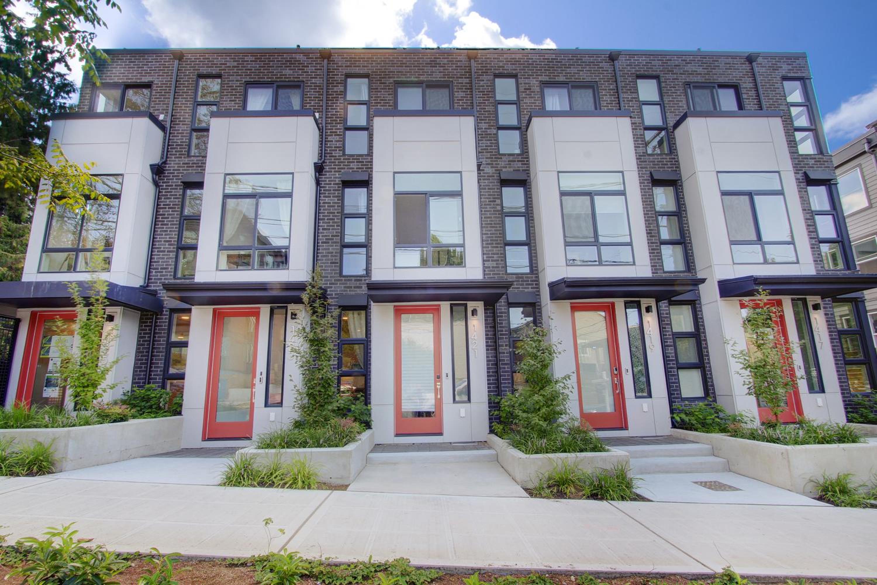 Gorgeous NEW Townhome on Capitol Hill, Close to Everything! view 5