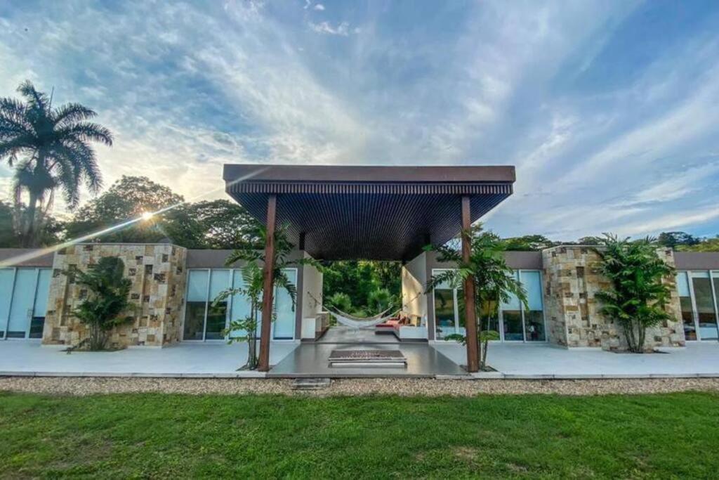 Hermosa y fantástica casa para familias