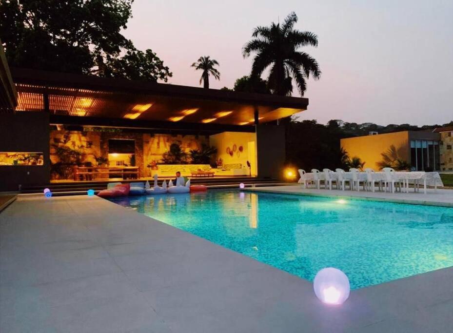 Hermosa y fantástica casa para familias