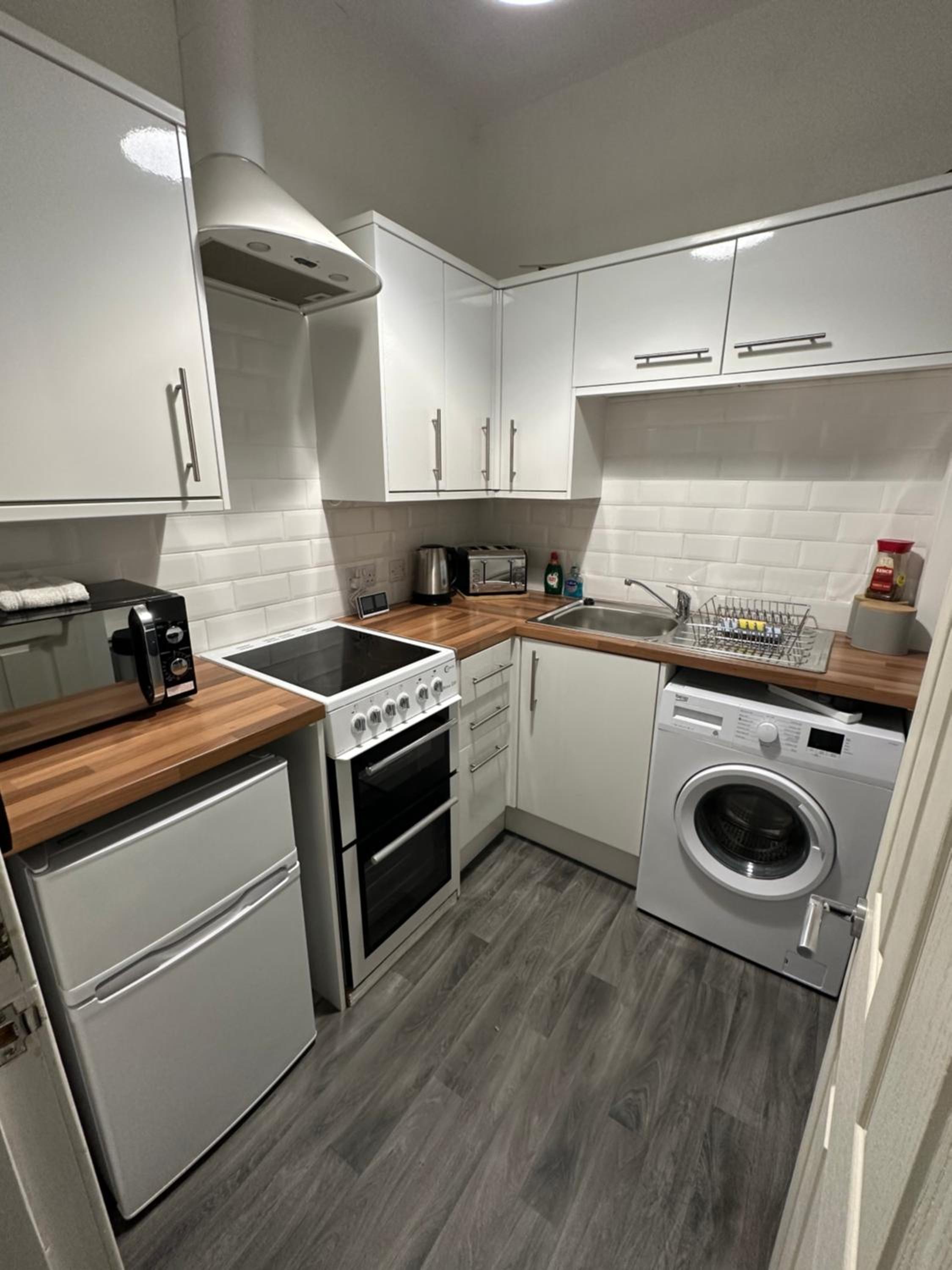 One bedroom flat in Oban town centre view 4