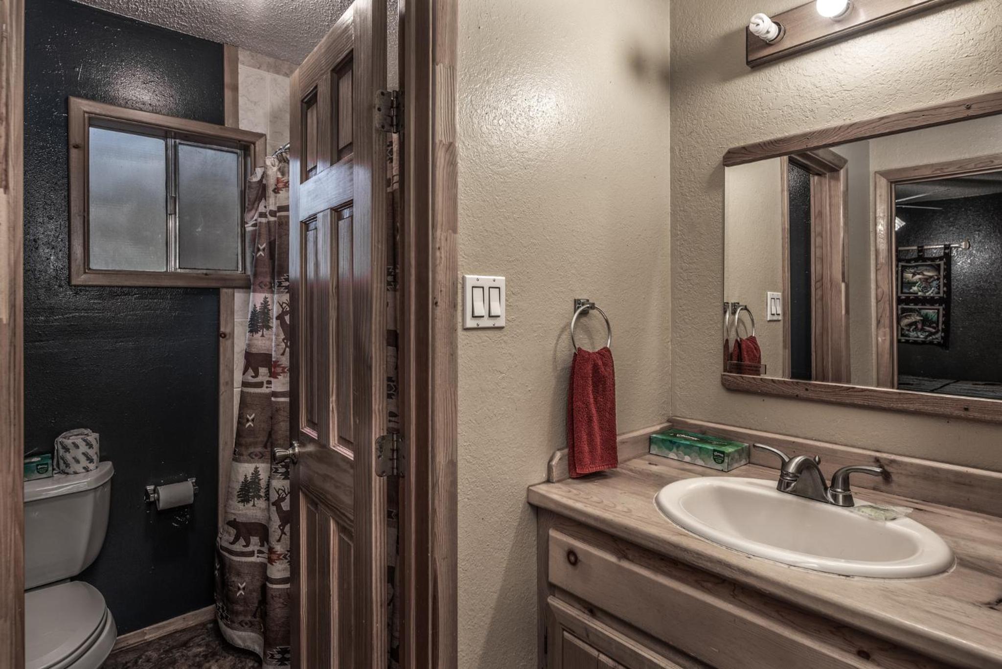 Upper Canyon Inn & Cabins