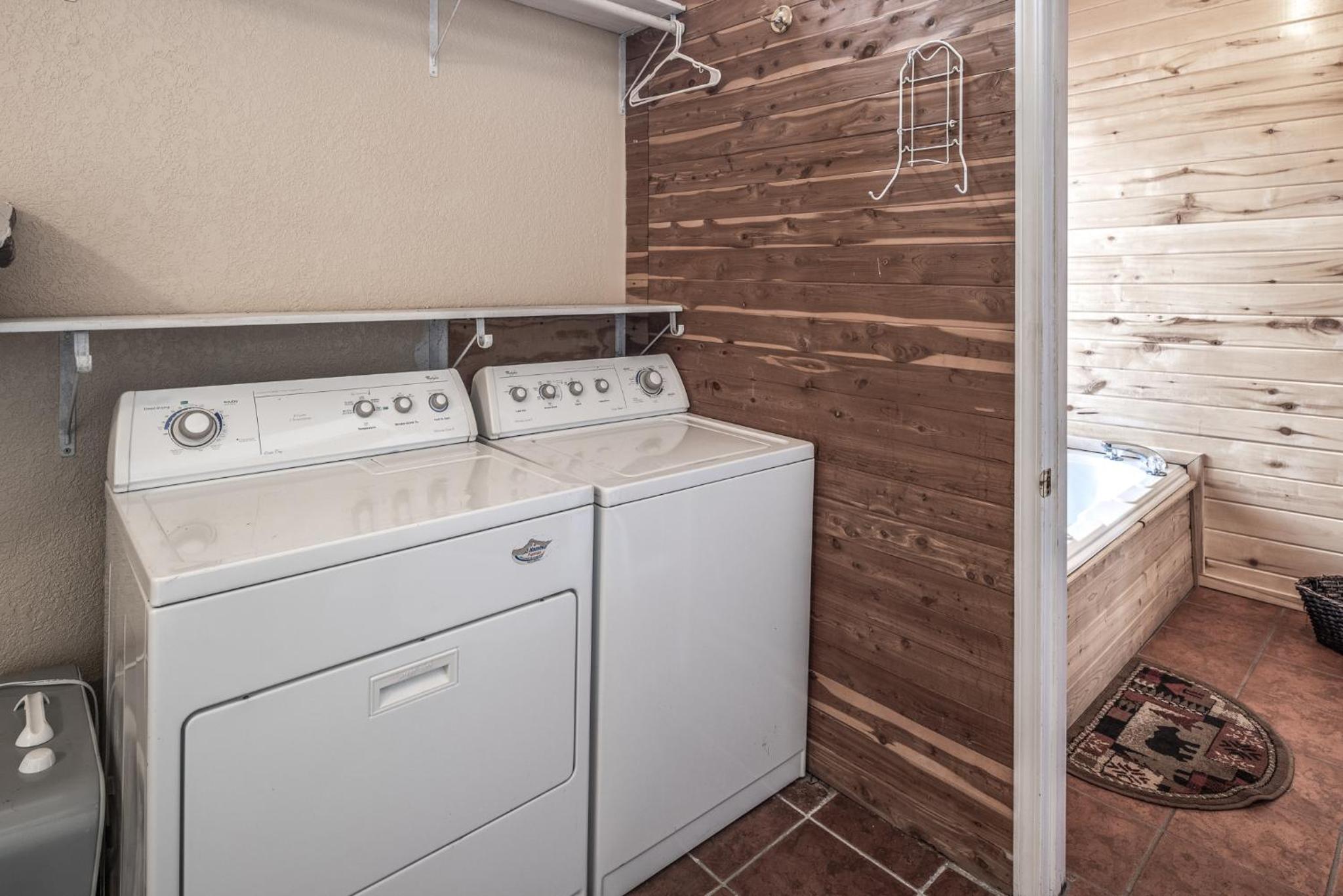 Upper Canyon Inn & Cabins