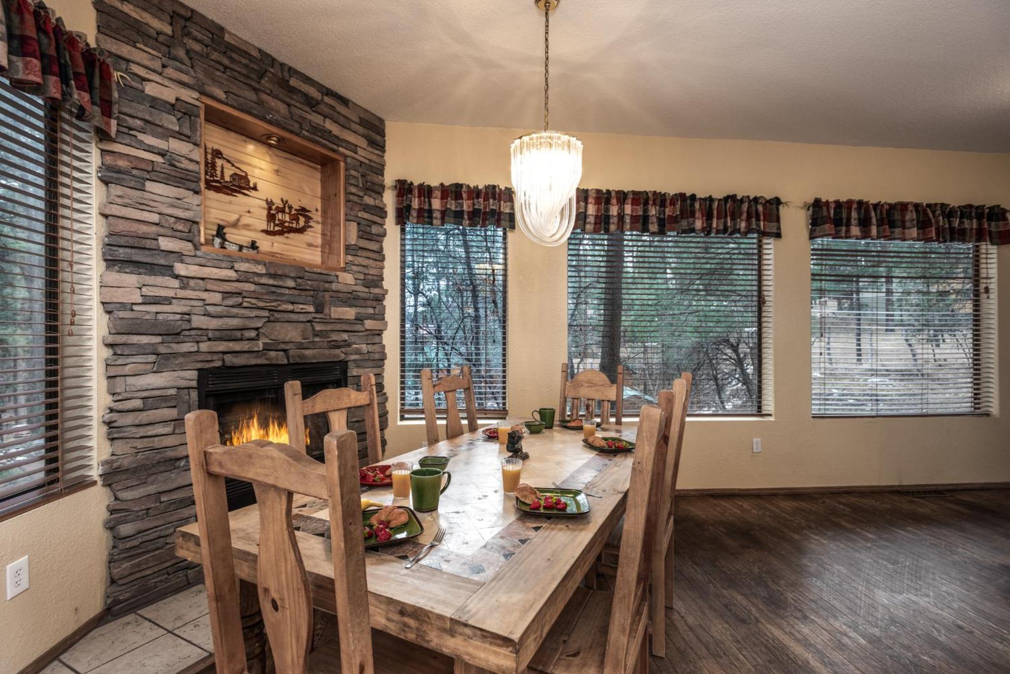 Upper Canyon Inn & Cabins