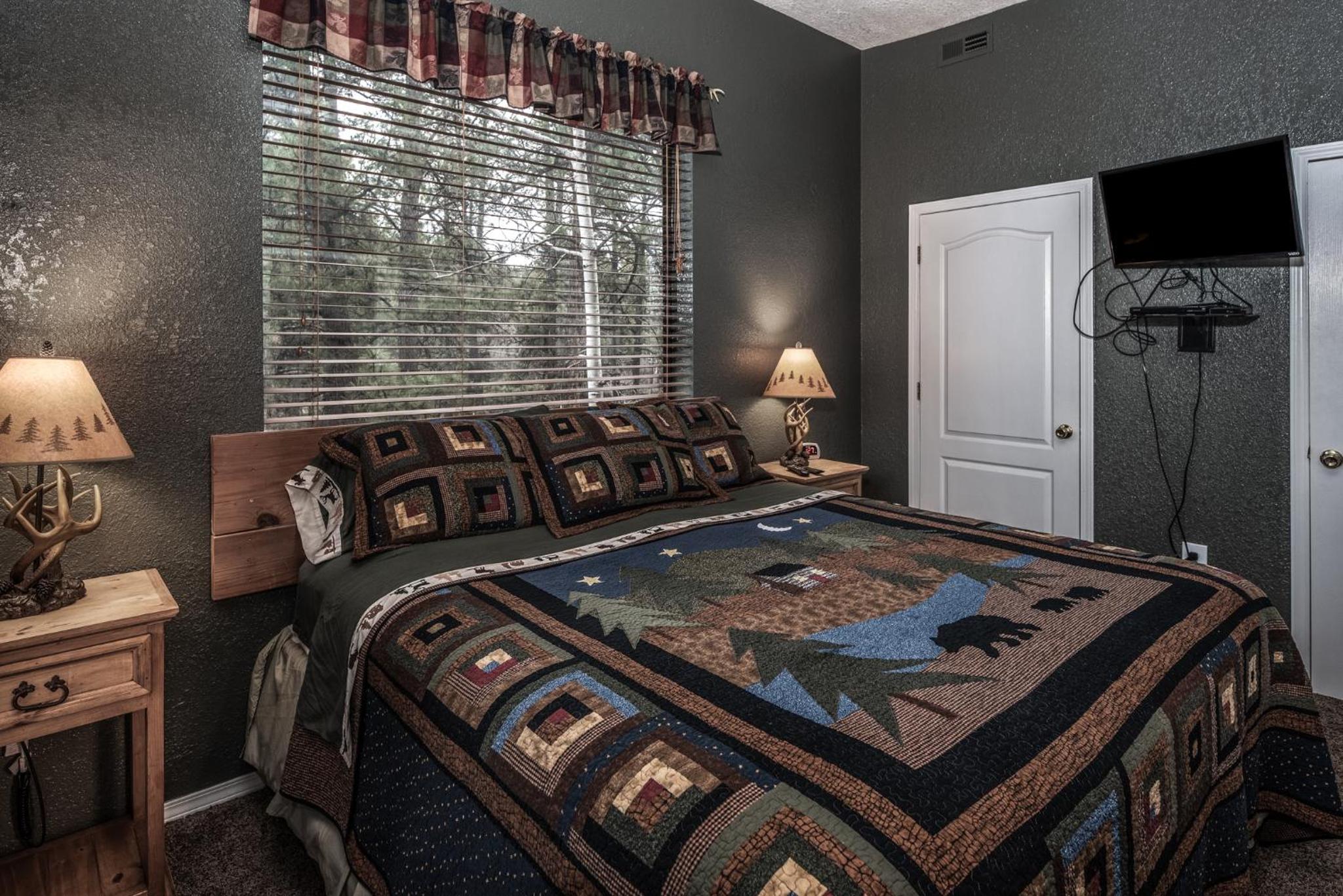 Upper Canyon Inn & Cabins