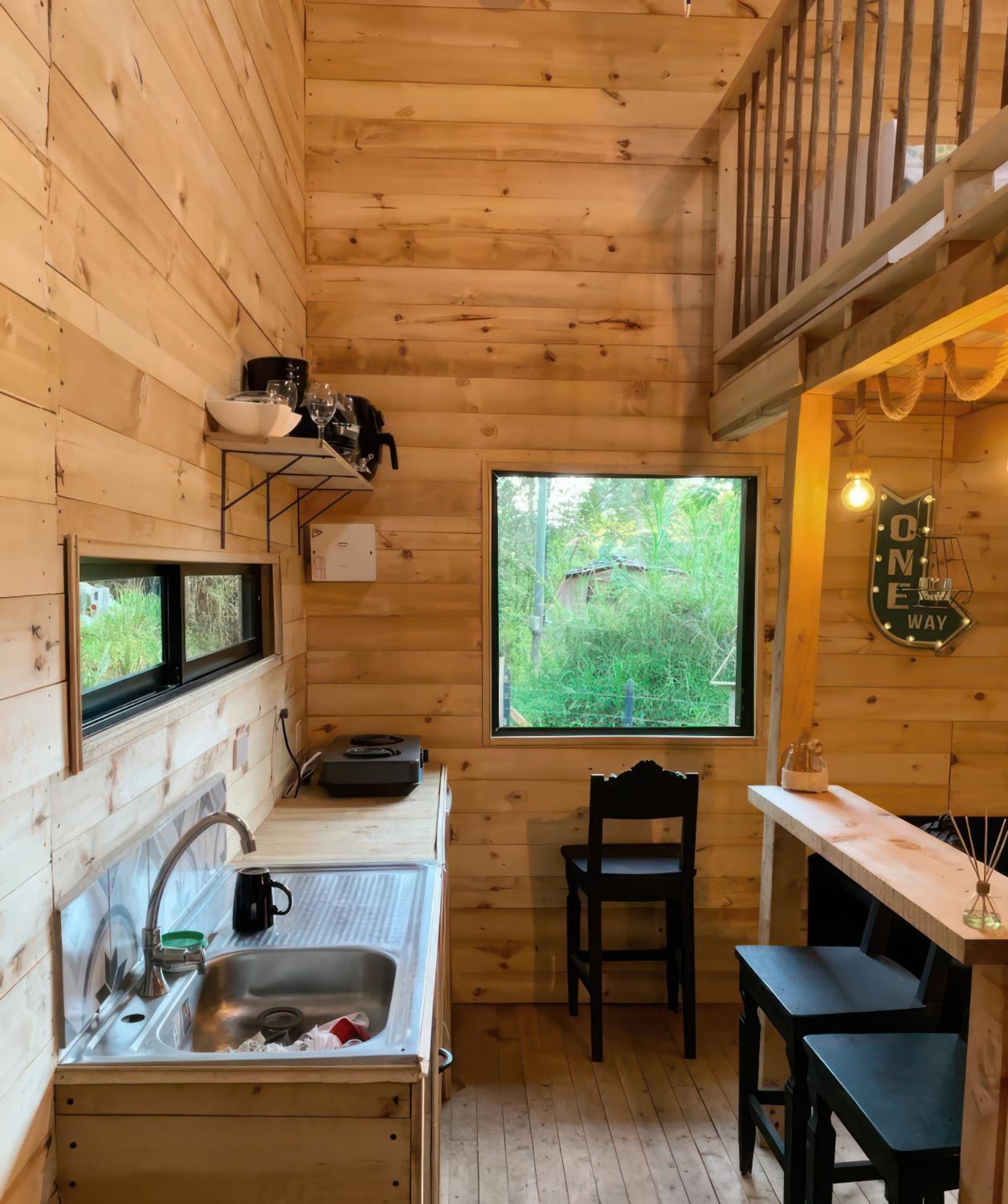 Cabaña con Jacuzzi privado/BBQ y Chimenea ecológica
