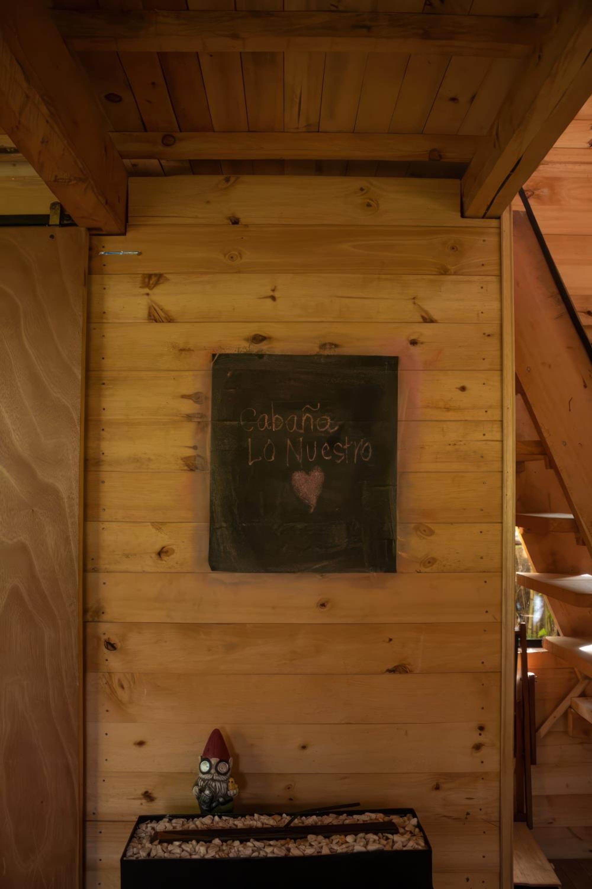 Cabaña con Jacuzzi privado/BBQ y Chimenea ecológica