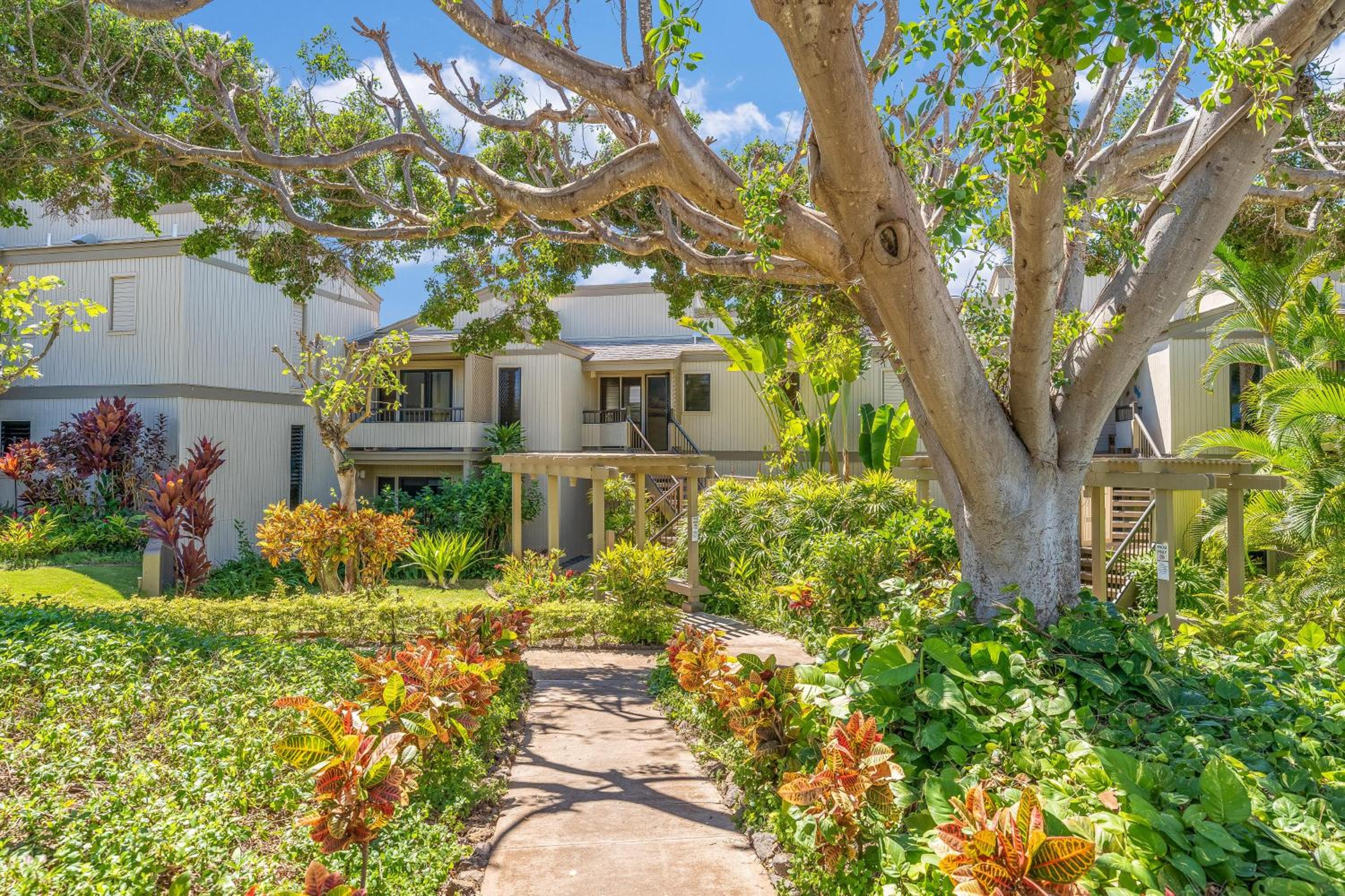 Wailea Ekolu 1604 · WE 1604 Wailea 2BD Condo w AC Pool Near Beac