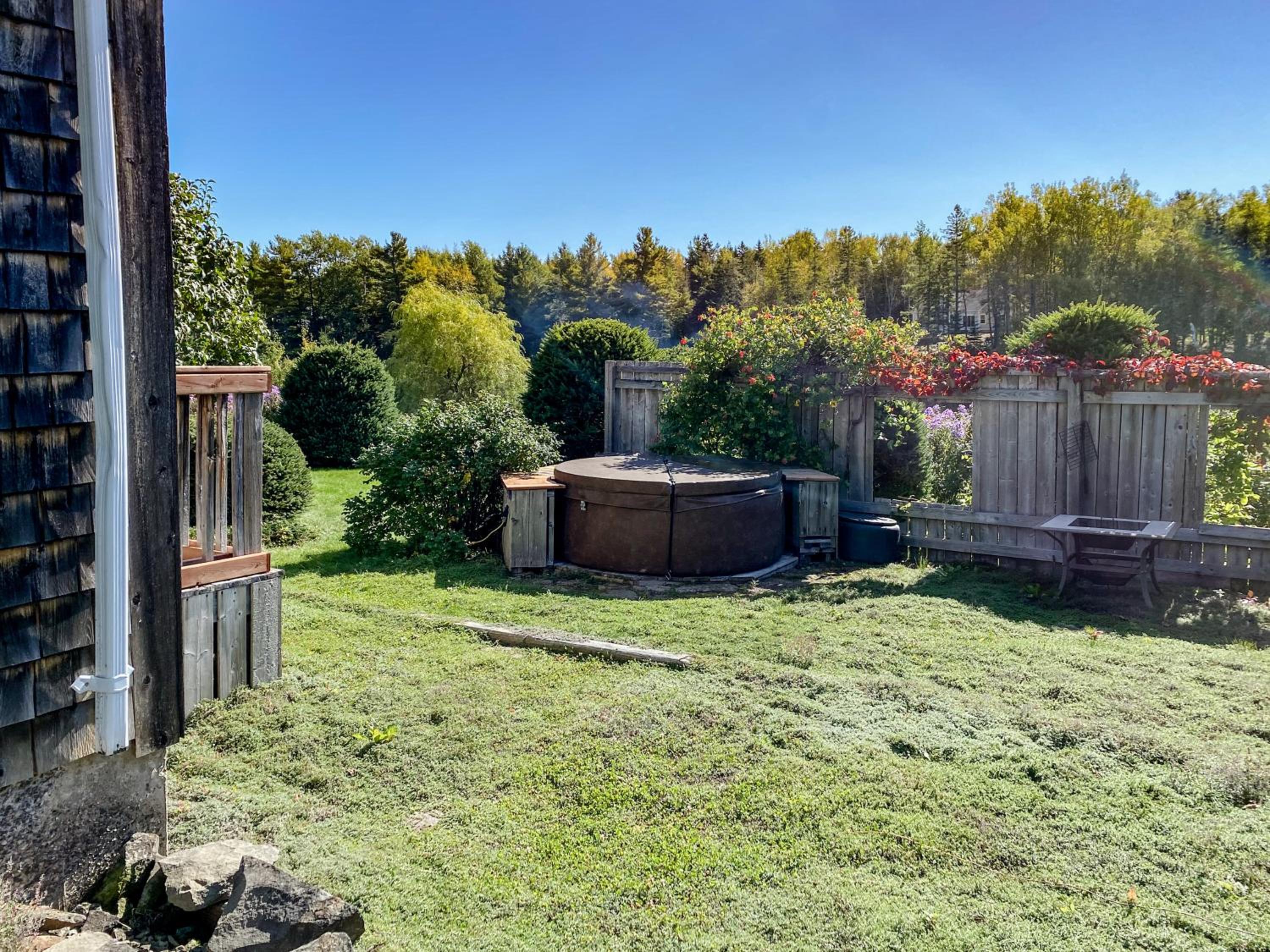 Stunning Secluded Richibucto River Waterfront Cottage with Unparallel Privacy