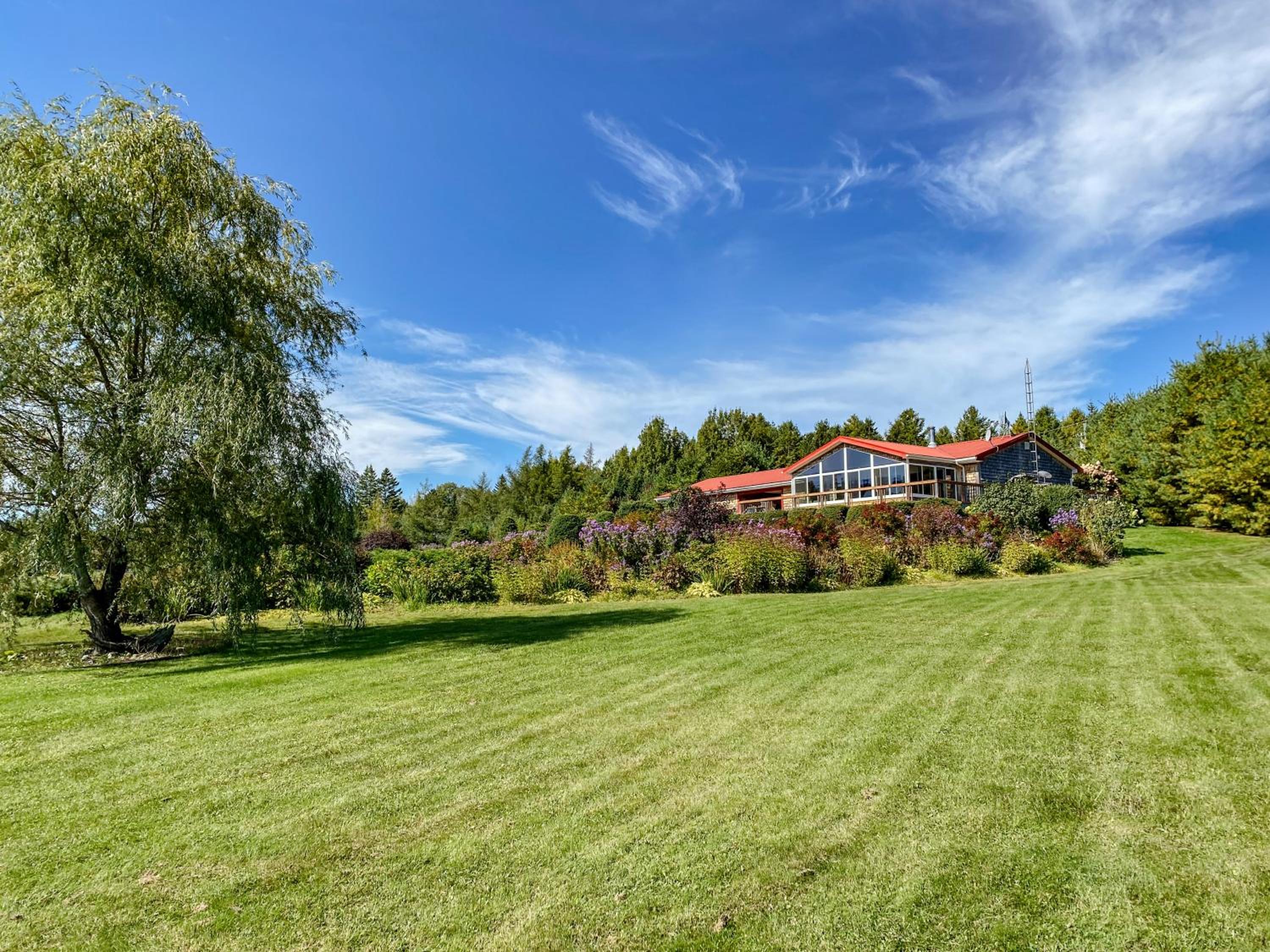 Stunning Secluded Richibucto River Waterfront Cottage with Unparallel Privacy