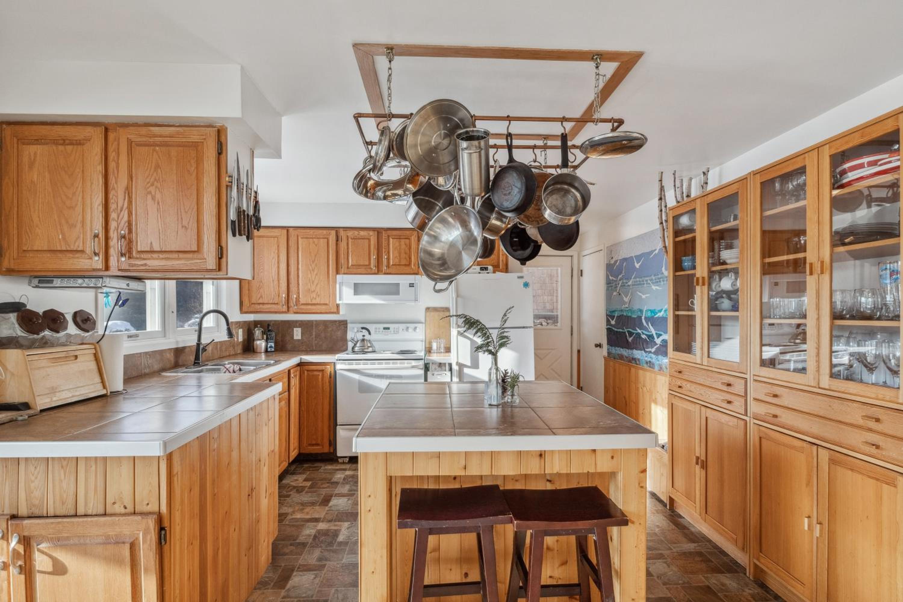 Stunning Secluded Richibucto River Waterfront Cottage with Unparallel Privacy