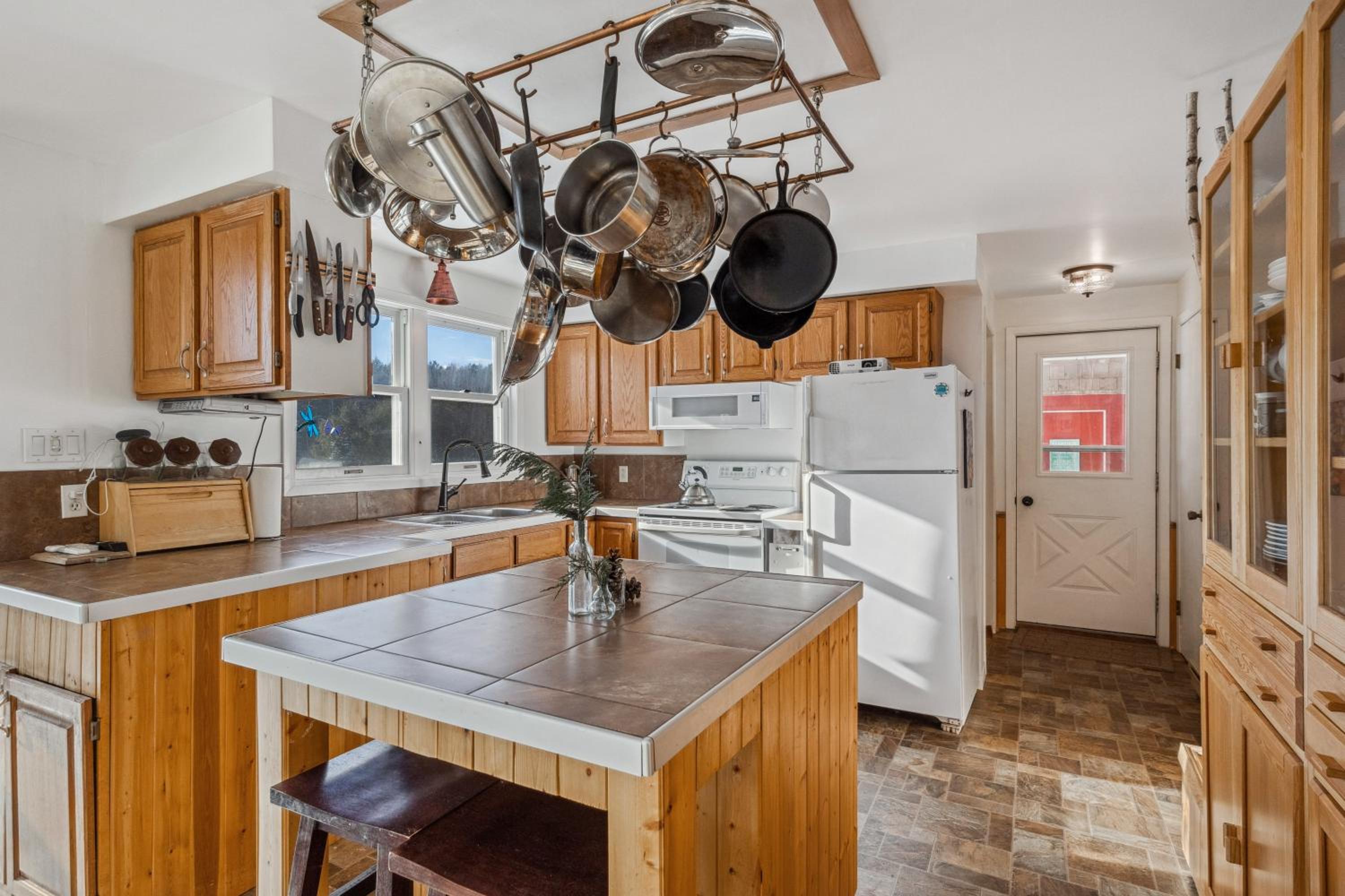 Stunning Secluded Richibucto River Waterfront Cottage with Unparallel Privacy