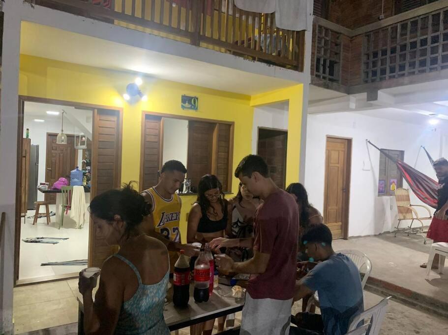 Casa na Praia com Super Piscina, em Condomínio Fechado.
