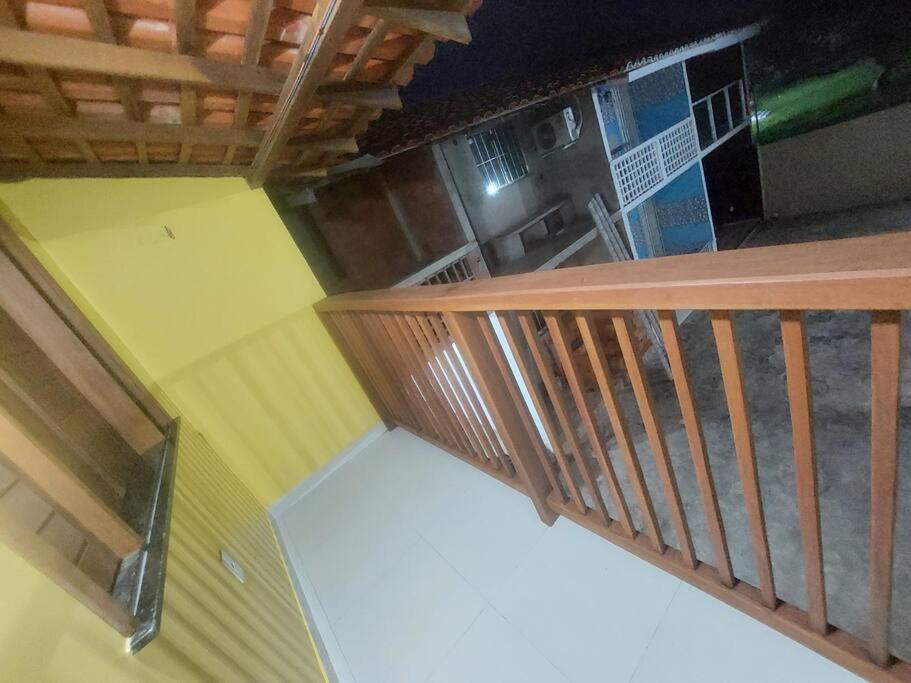 Casa na Praia com Super Piscina, em Condomínio Fechado.
