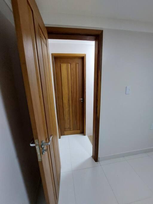 Casa na Praia com Super Piscina, em Condomínio Fechado.