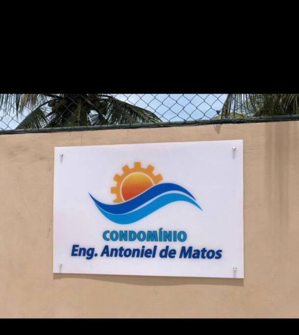 Casa na Praia com Super Piscina, em Condomínio Fechado.