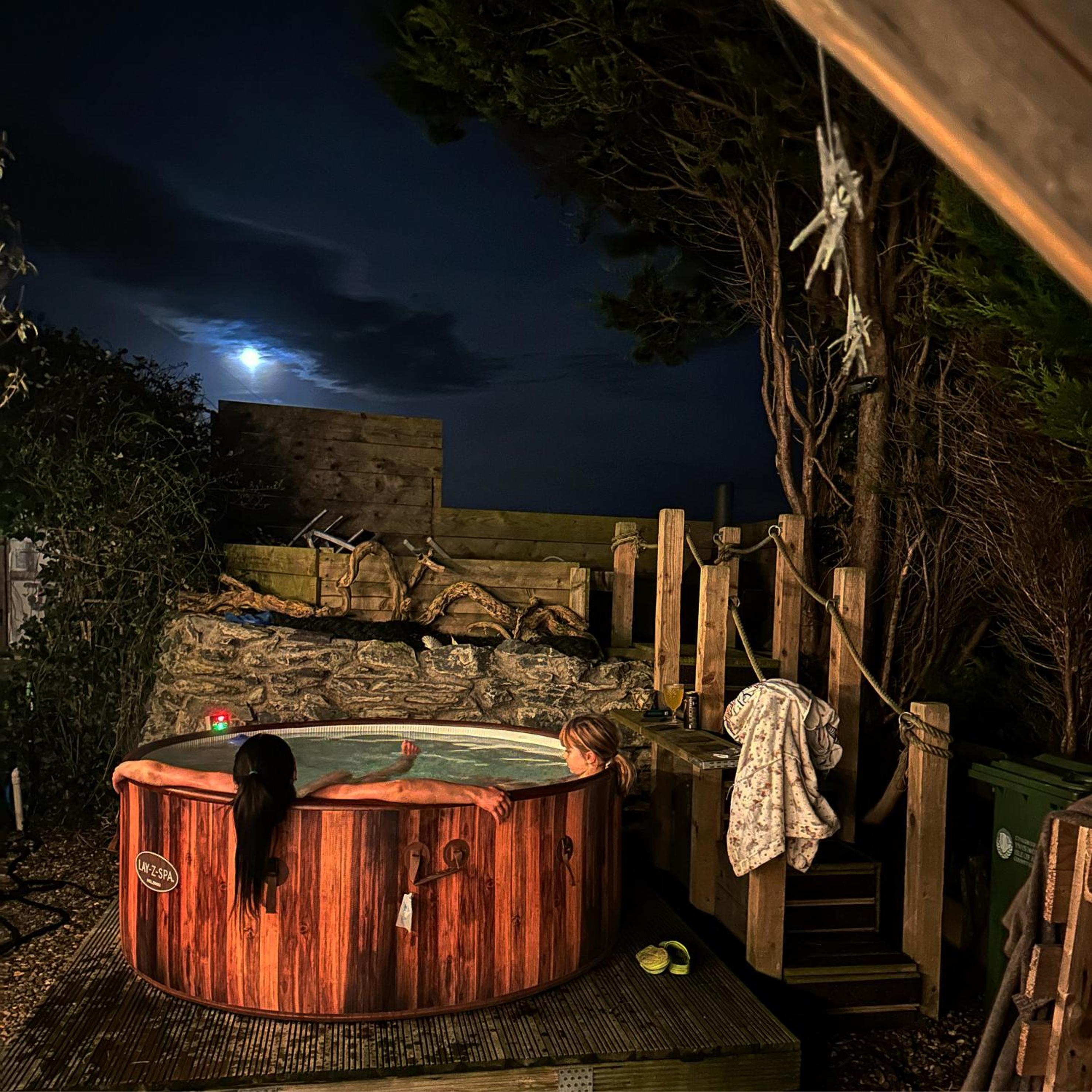 Brynglas Cottage with Hot Tub, Anglesey. view 3