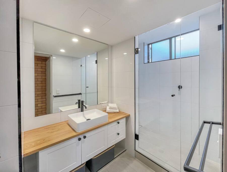 “The Block” Mooloolaba - Unit 5