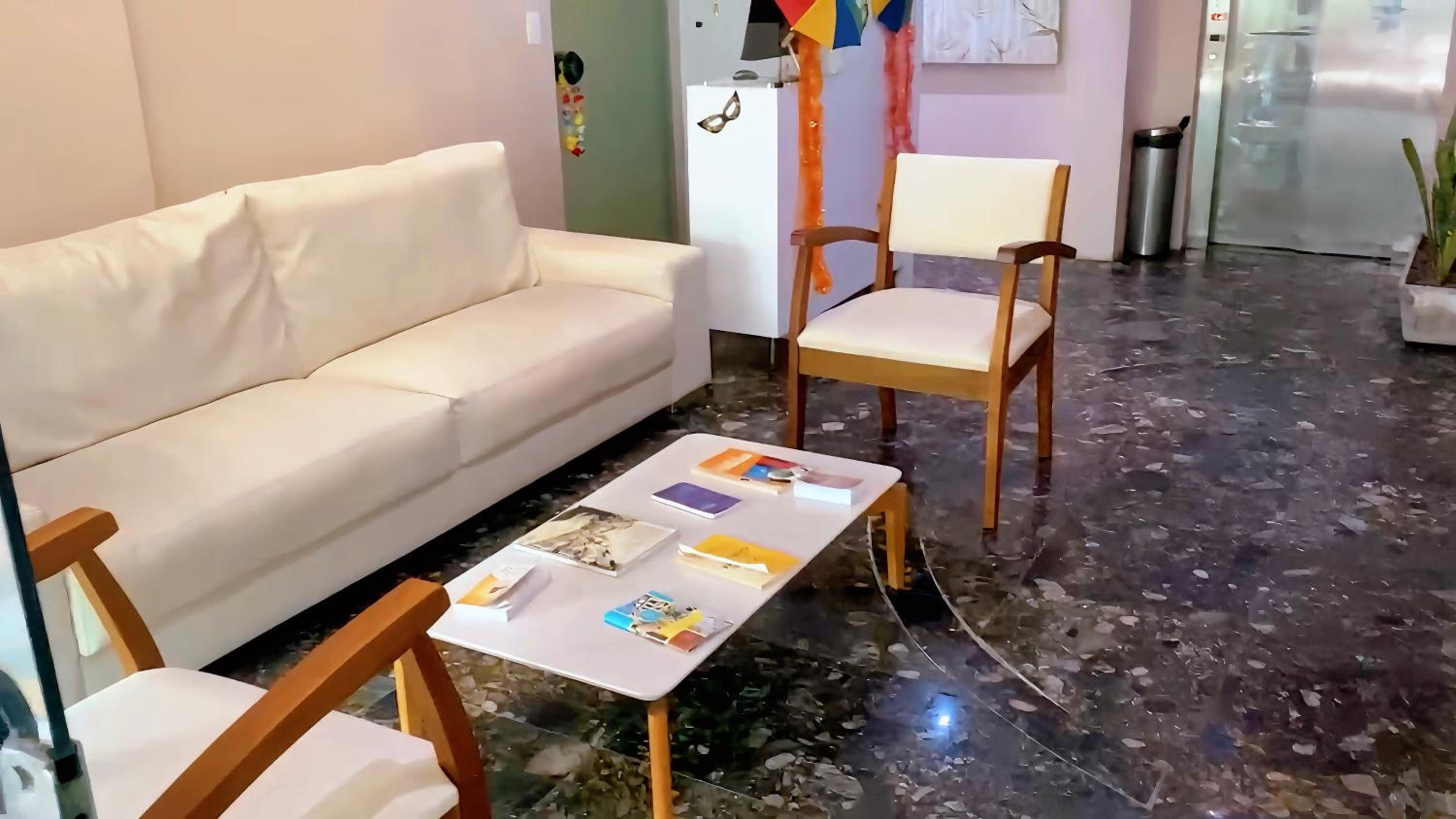 FLAT Praia Boa Viagem - Piscina no ROFTOP - Garagem & WIFI - REFORMADO - Ar condicionado - 24H CHECK IN - Shopping Recife - Enxoval Incluso