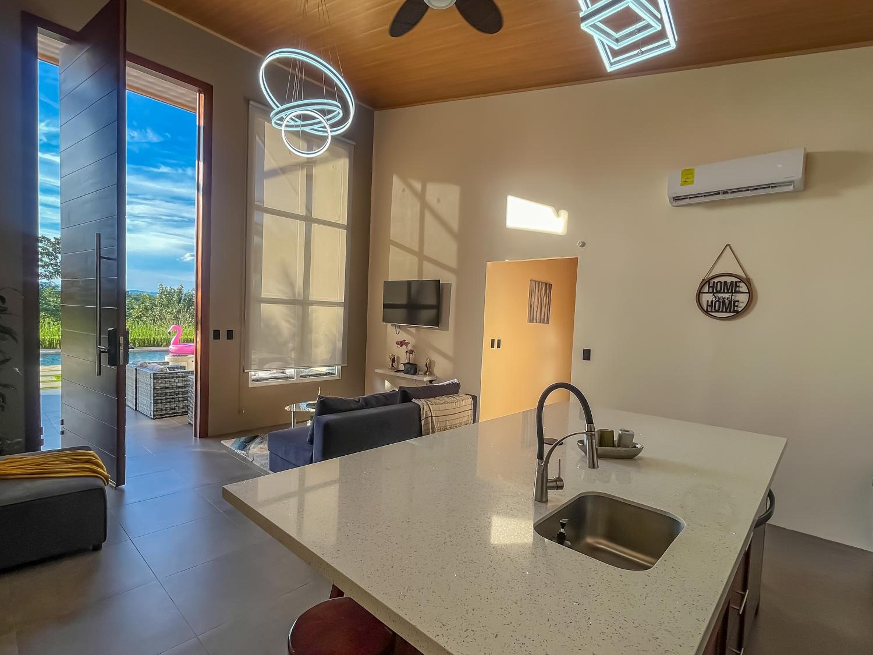 Mayoli Hill Deluxe Farmhouse