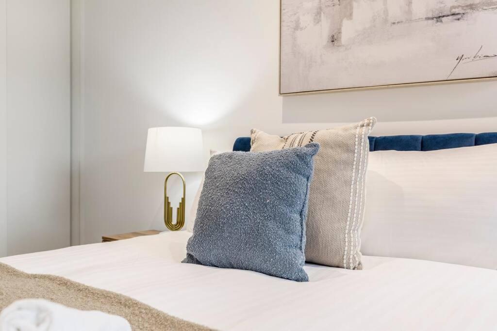 Brand New 2BR in West Side Place - Best Location!
