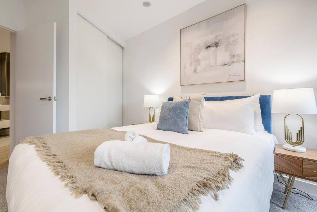 Brand New 2BR in West Side Place - Best Location!