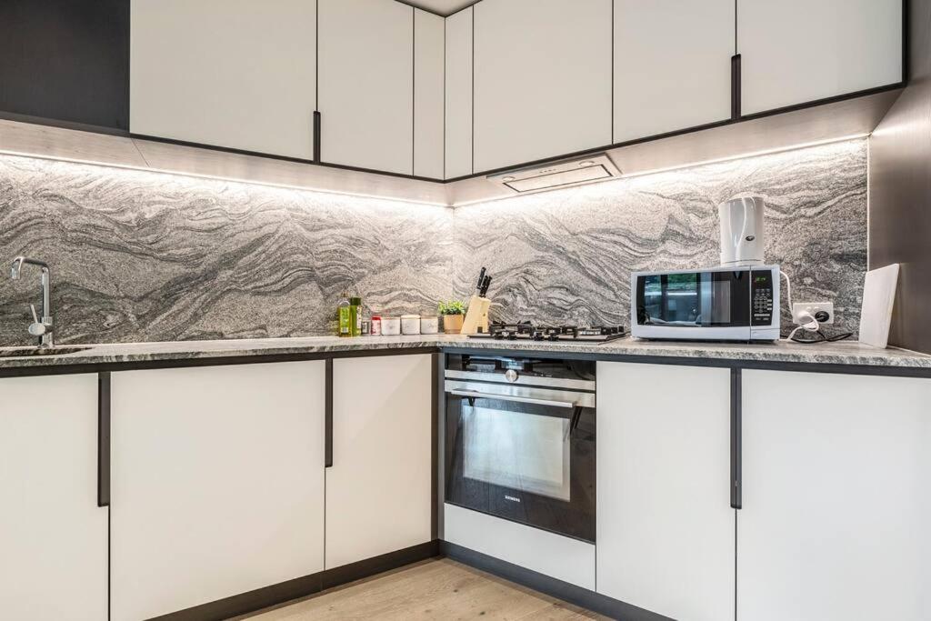 Brand New 2BR in West Side Place - Best Location!