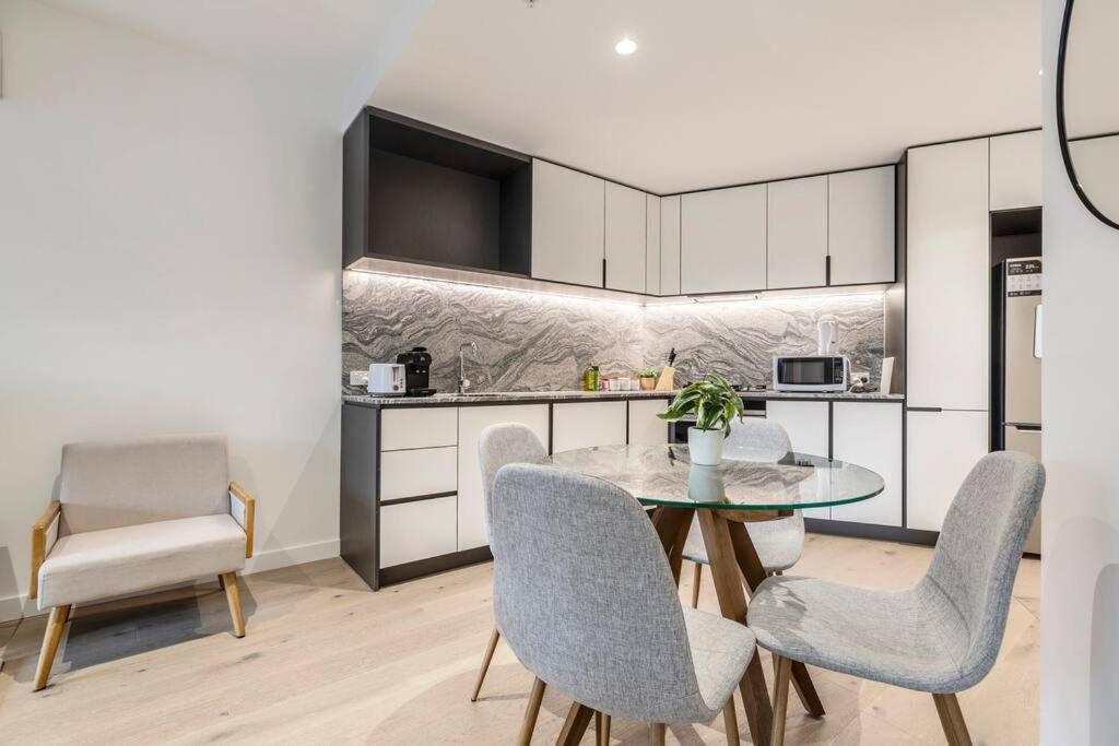 Brand New 2BR in West Side Place - Best Location!