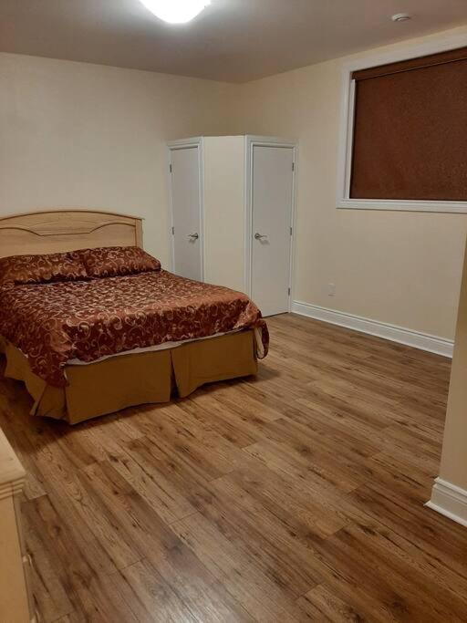 Queen guest apartment