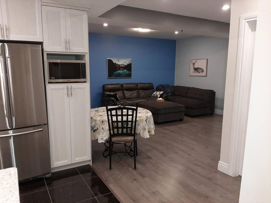 Queen guest apartment