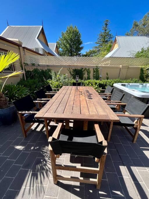 Porters Cottage Oasis