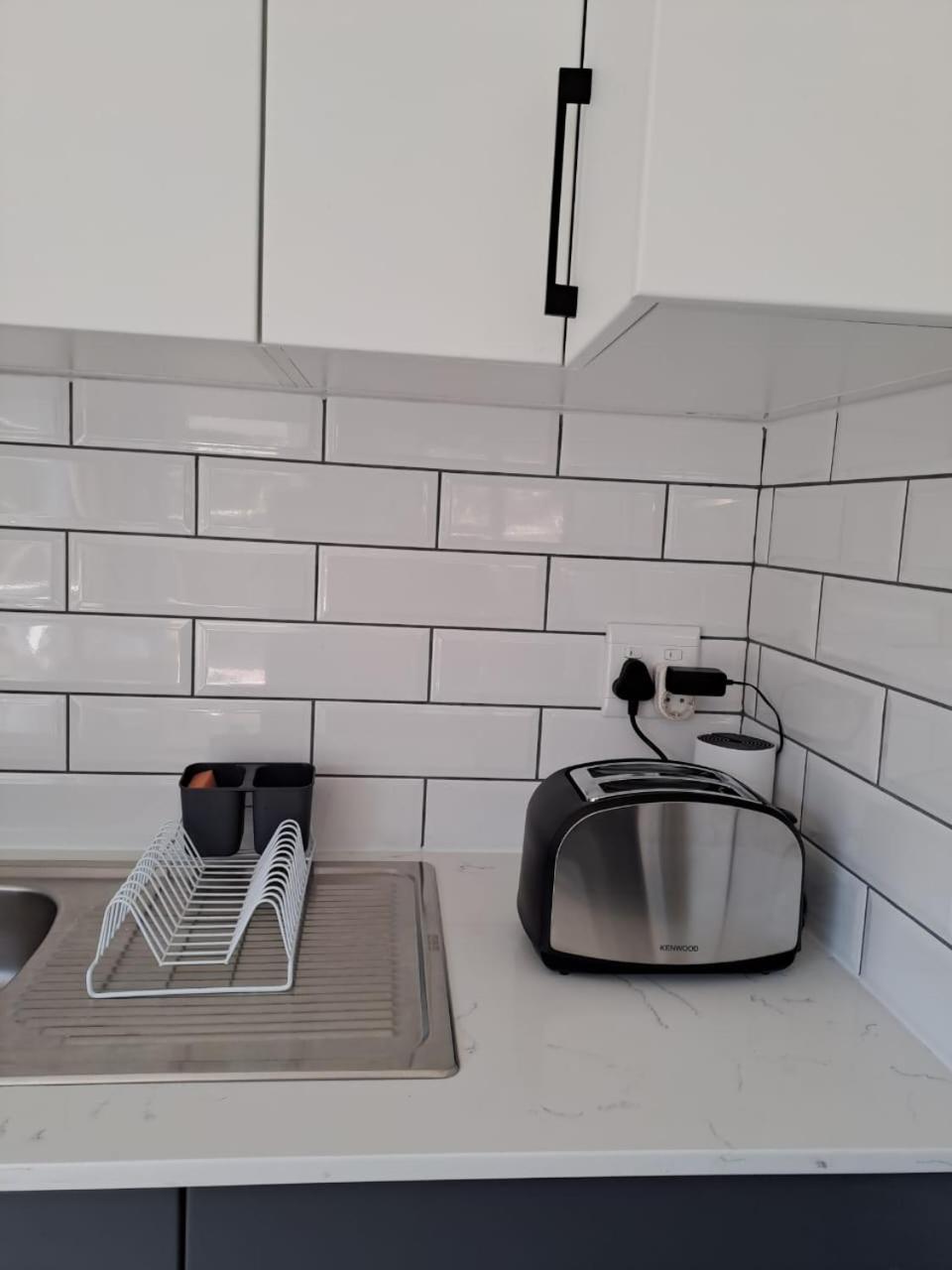 Studio Apartment in Glencairn