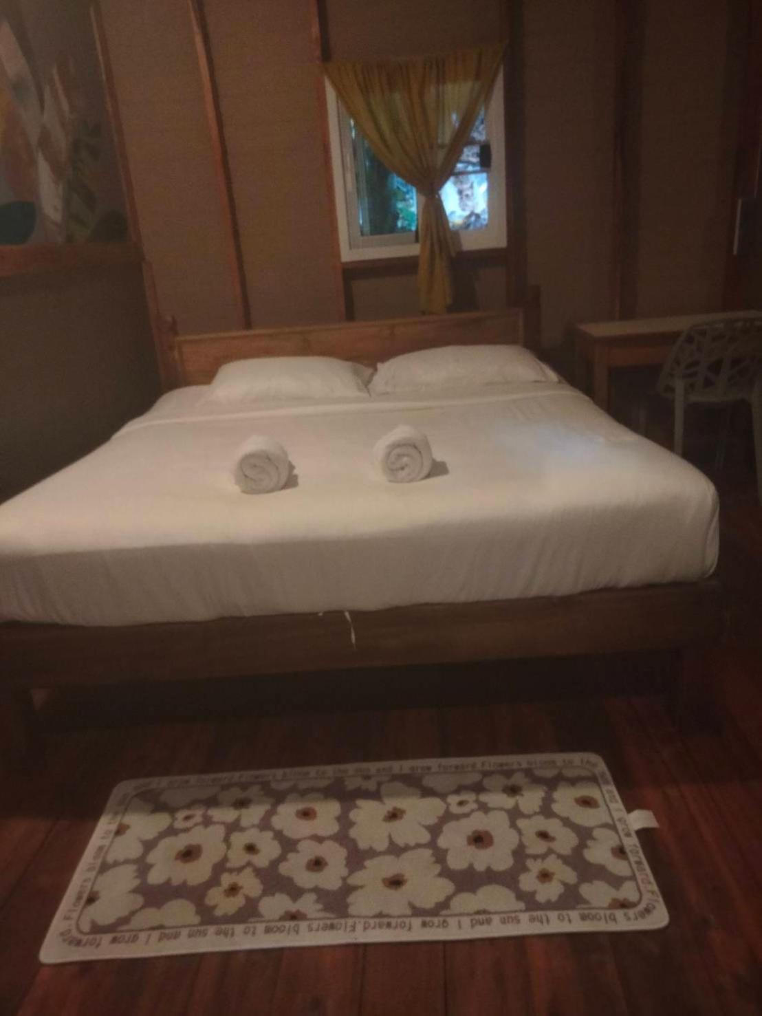 Lazy Hut
