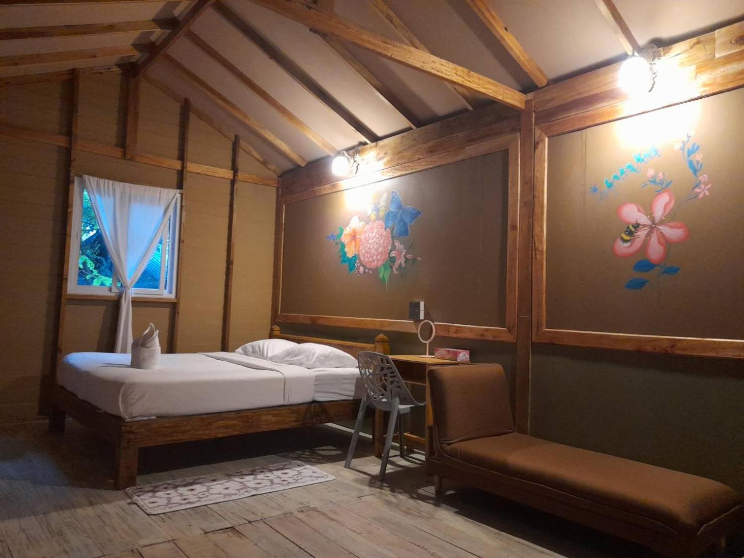 Lazy Hut