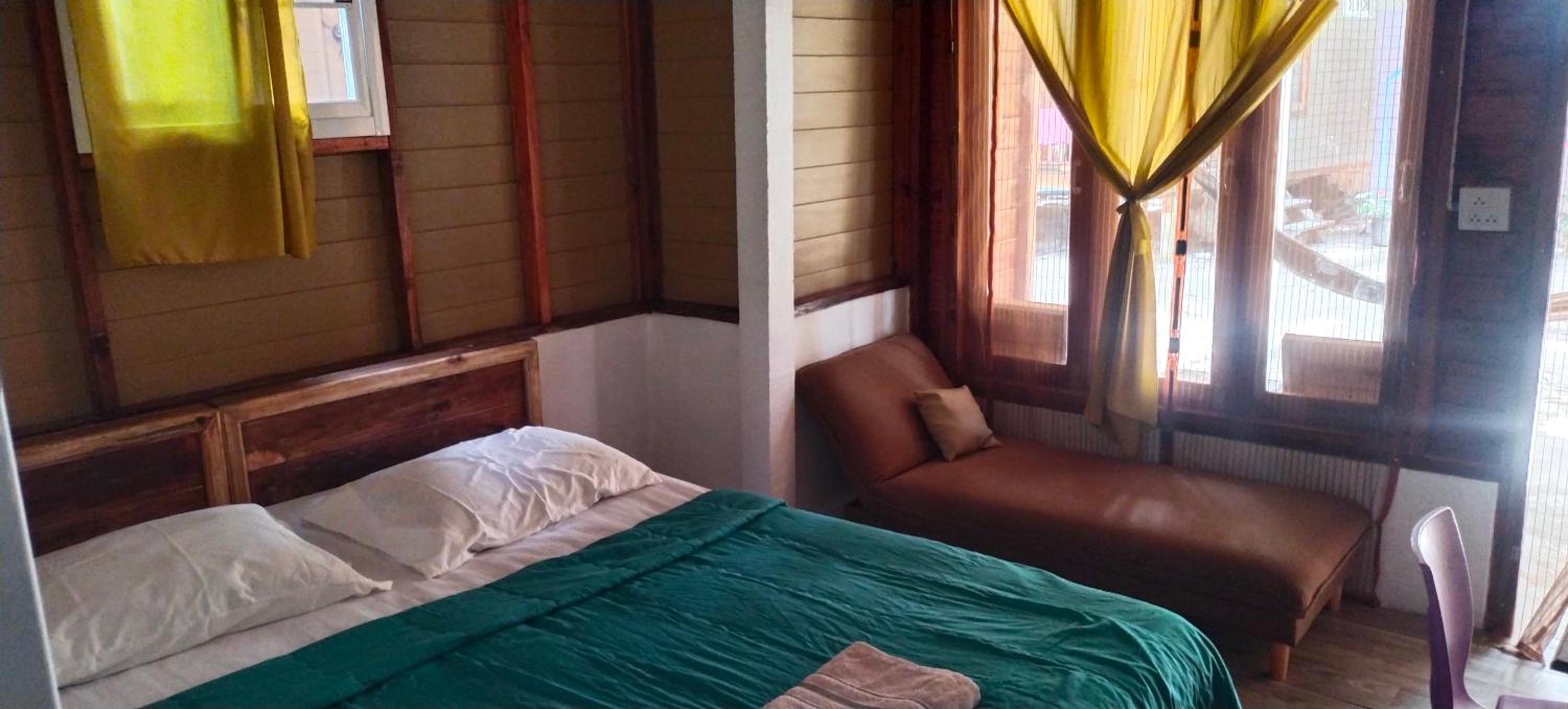 Lazy Hut