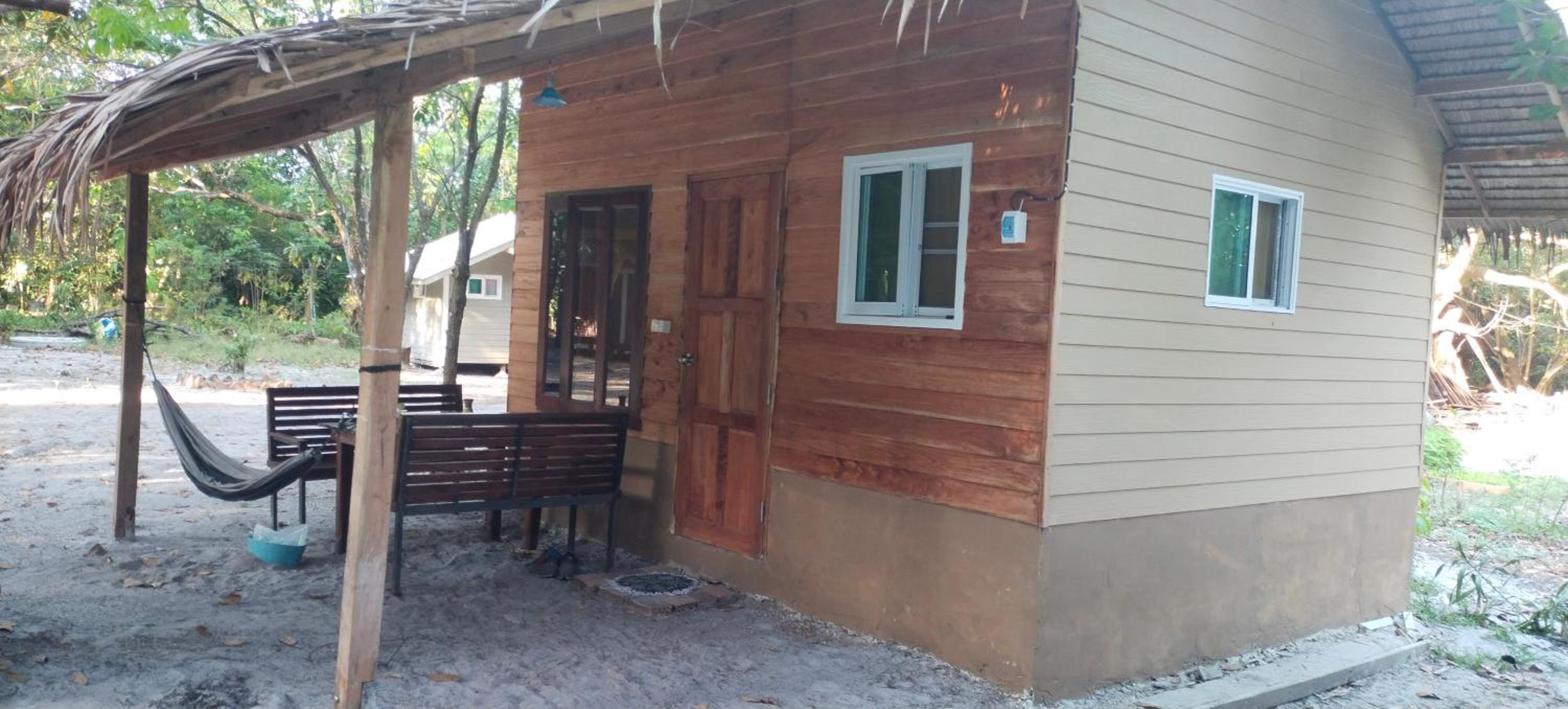 Lazy Hut