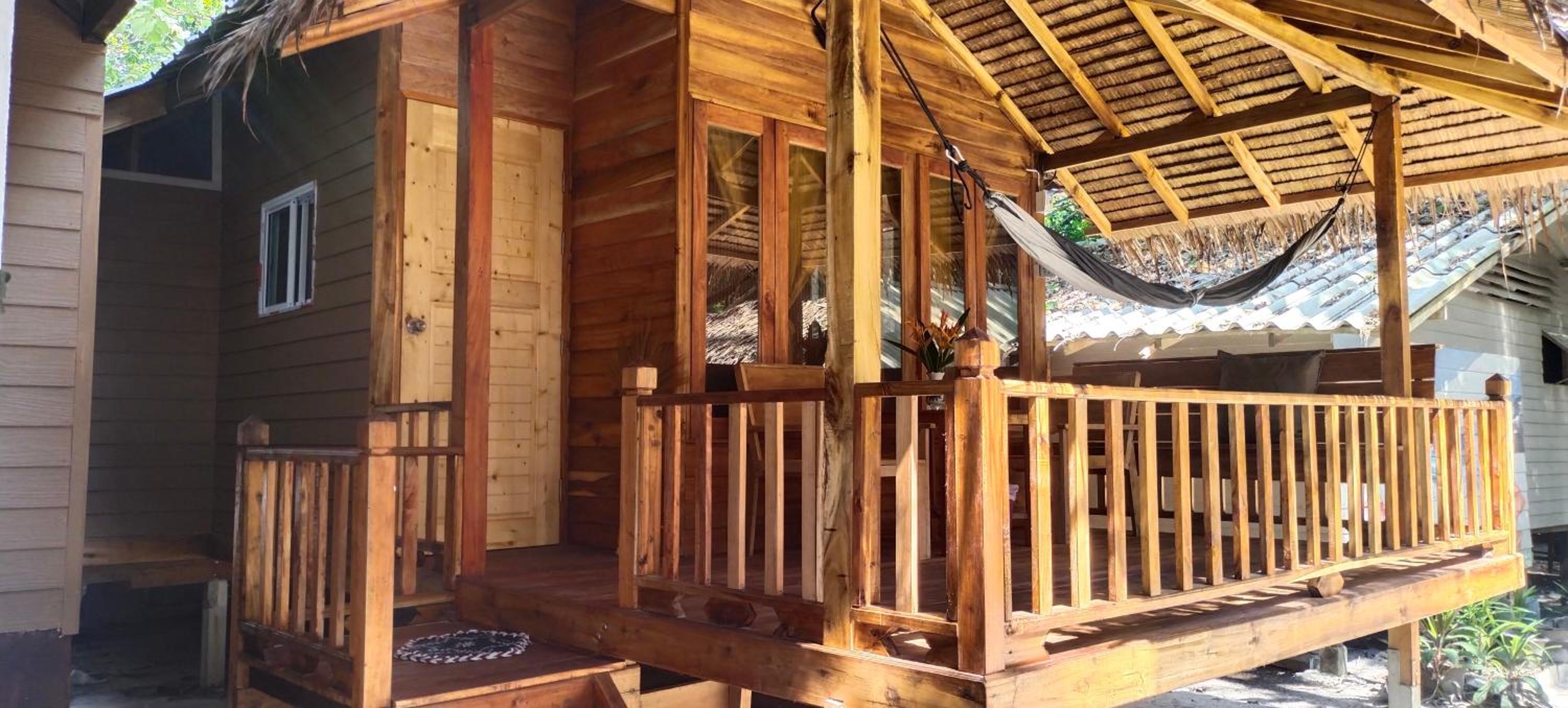 Lazy Hut