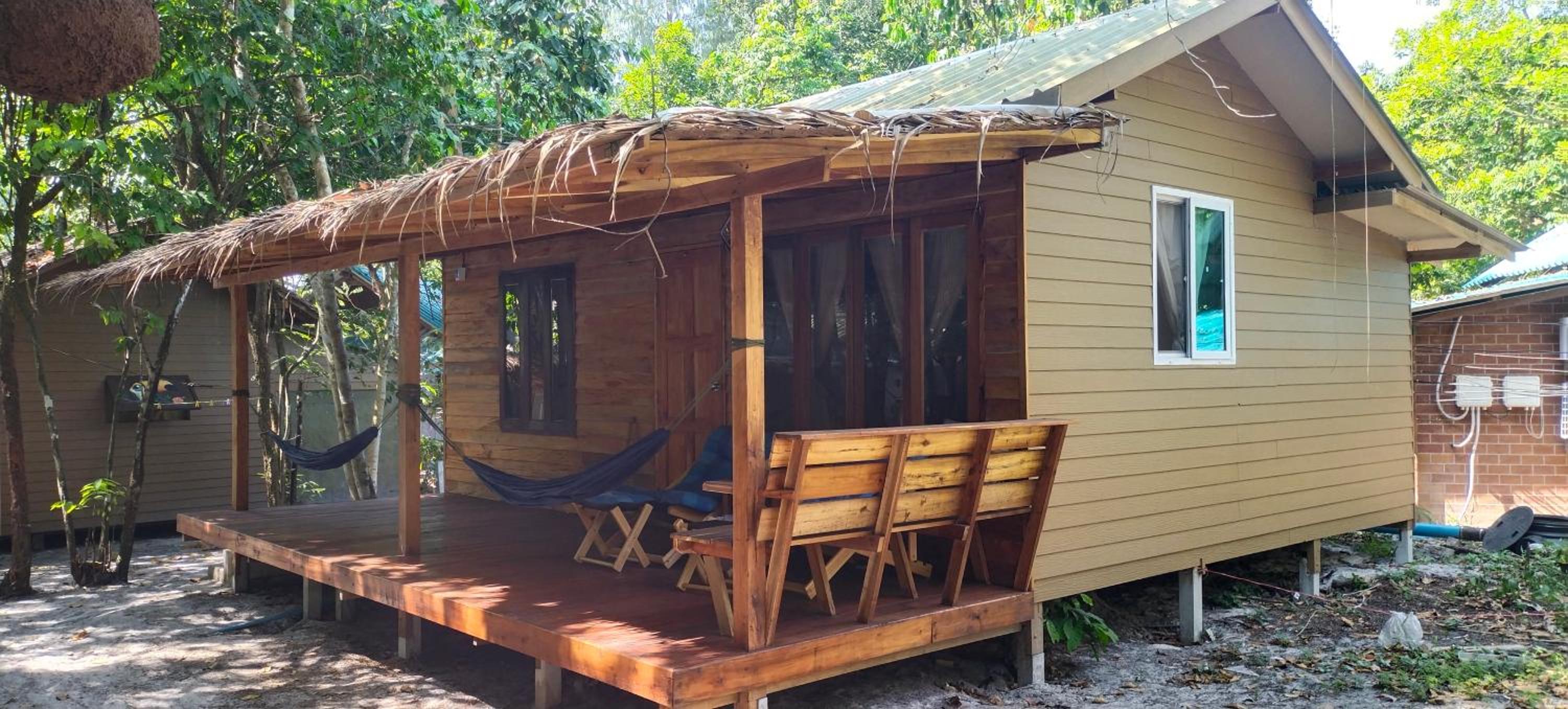 Lazy Hut