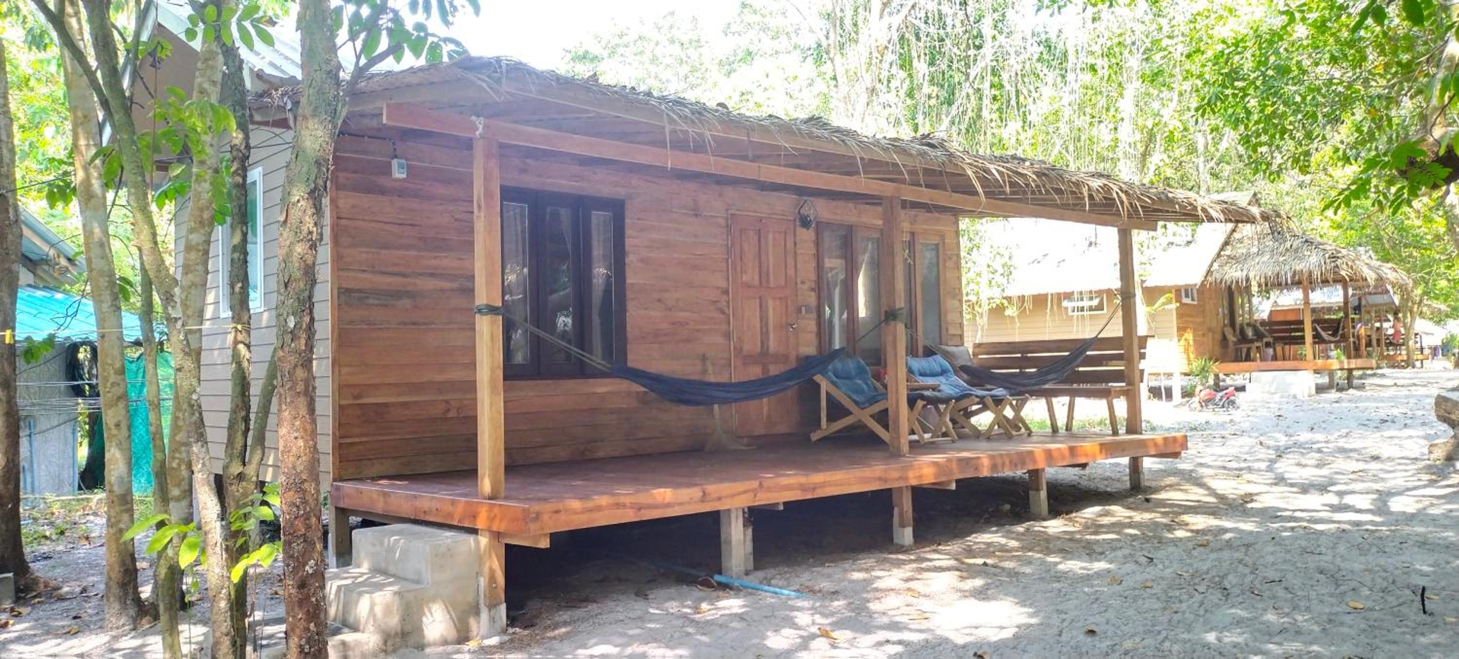 Lazy Hut