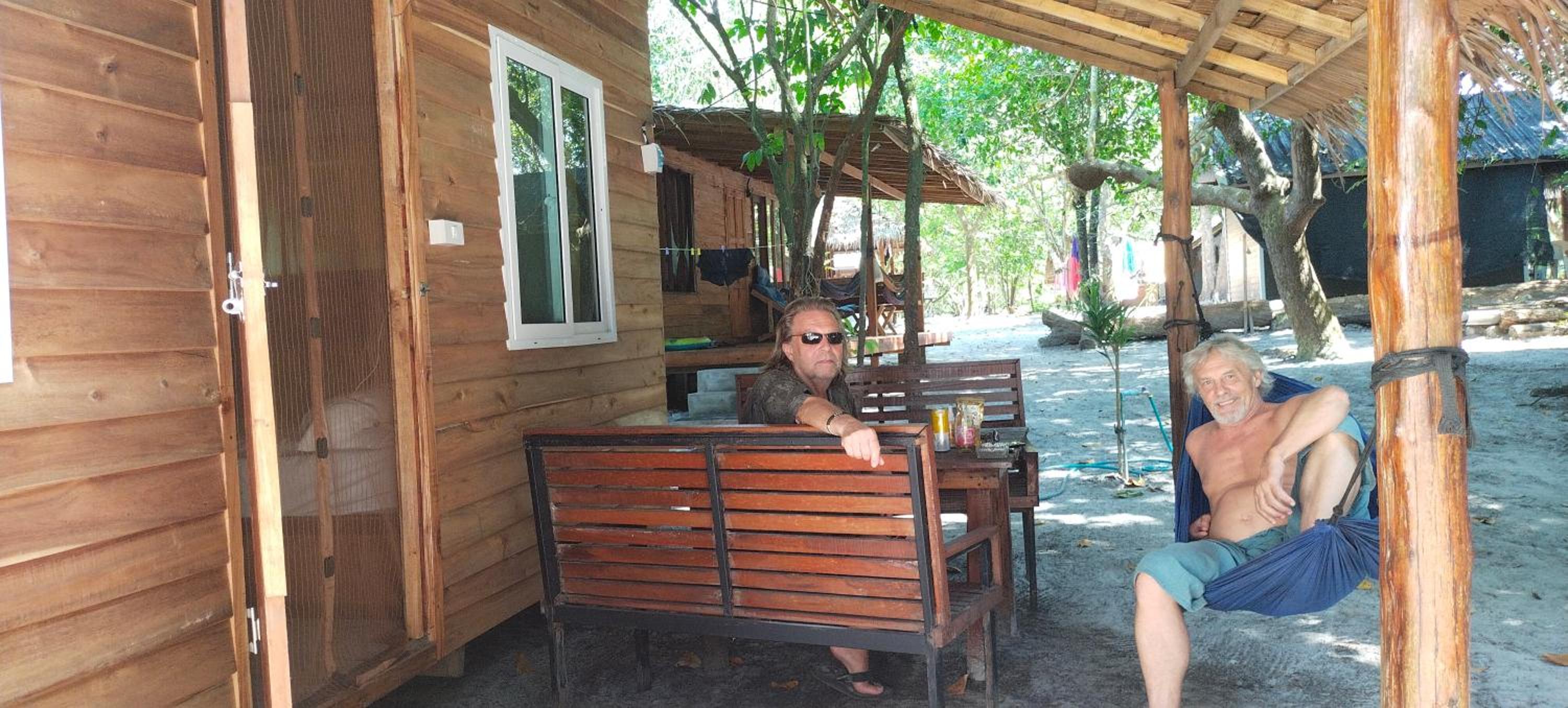Lazy Hut