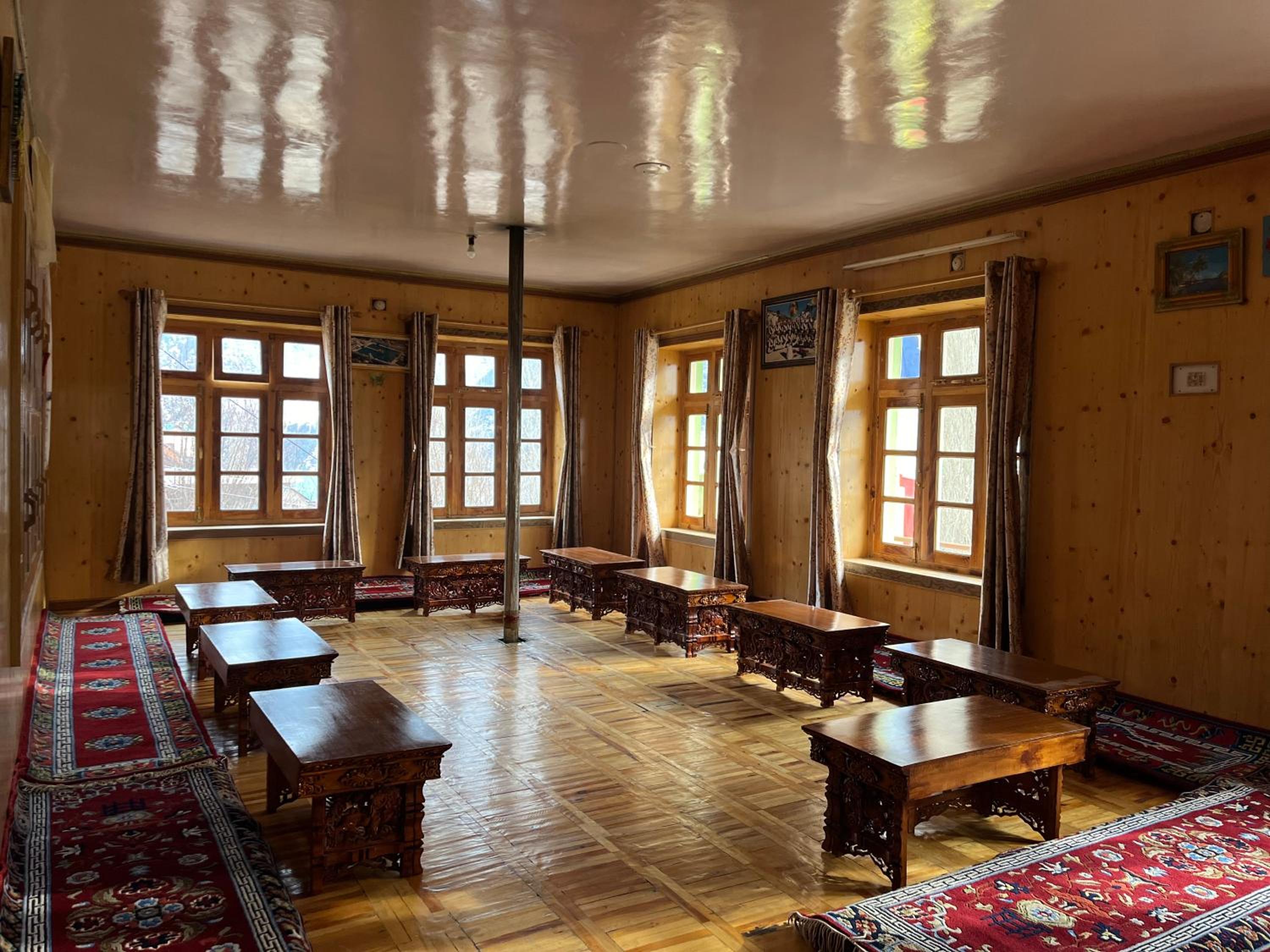 SNOWFLAKE Homestay