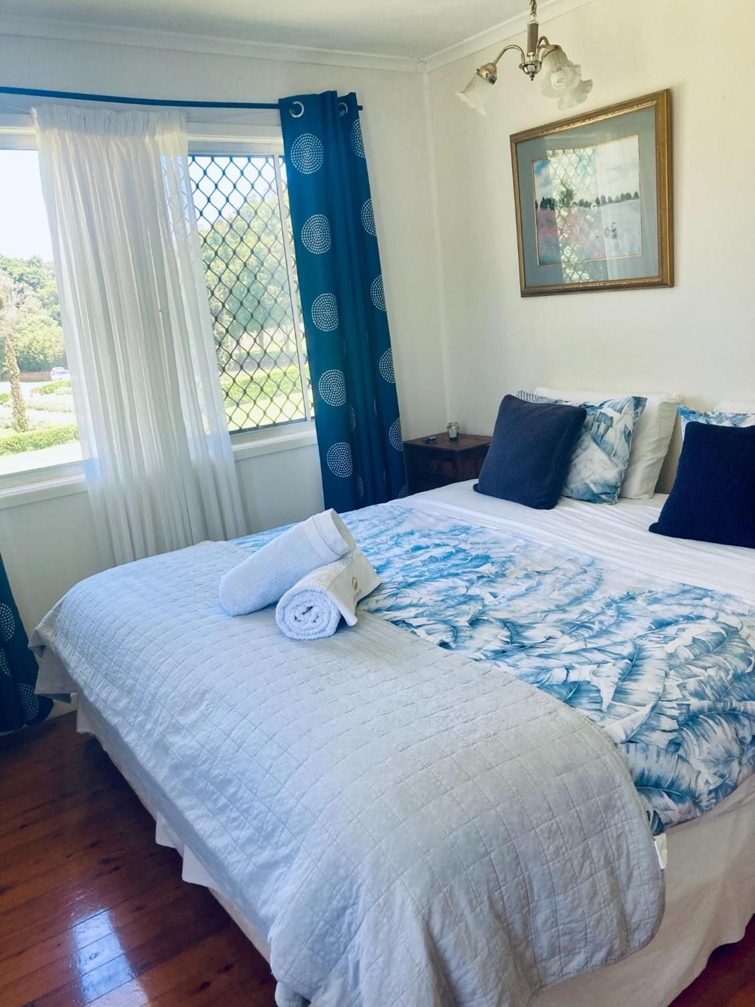 Central 3-Bedroom House with Garden